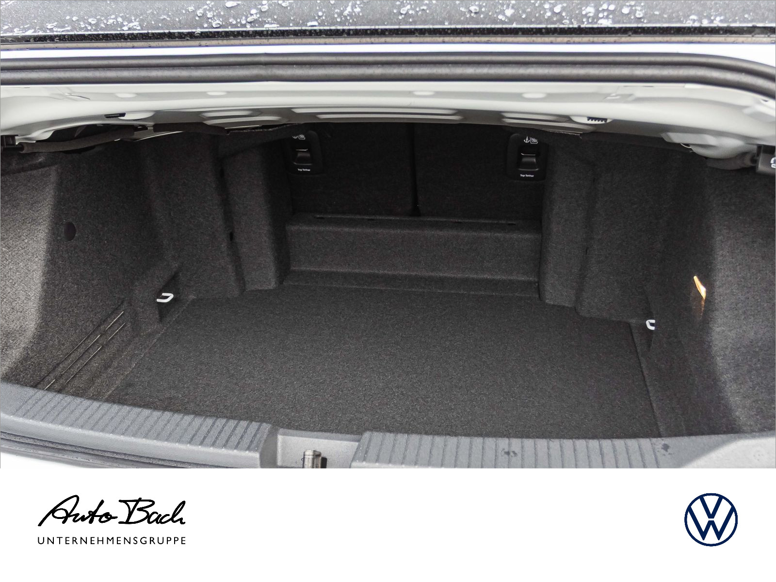 Volkswagen T-Roc Cabriolet R-Line 1.5 l TSI OPF 110 kW (150 PS) 7-Gang-Doppelkupplungsgetri ebe DSG