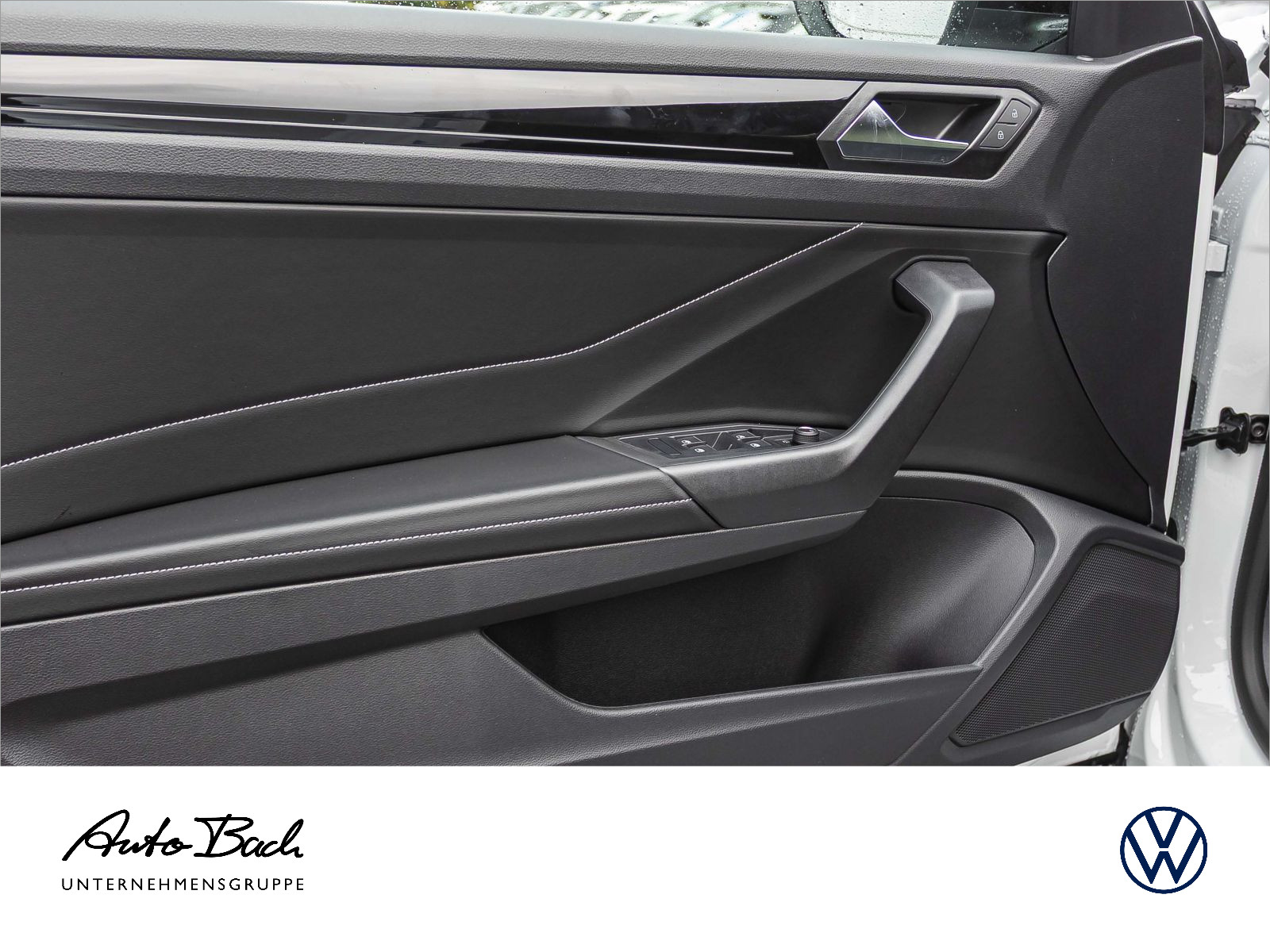 Volkswagen T-Roc Cabriolet R-Line 1.5 l TSI OPF 110 kW (150 PS) 7-Gang-Doppelkupplungsgetri ebe DSG