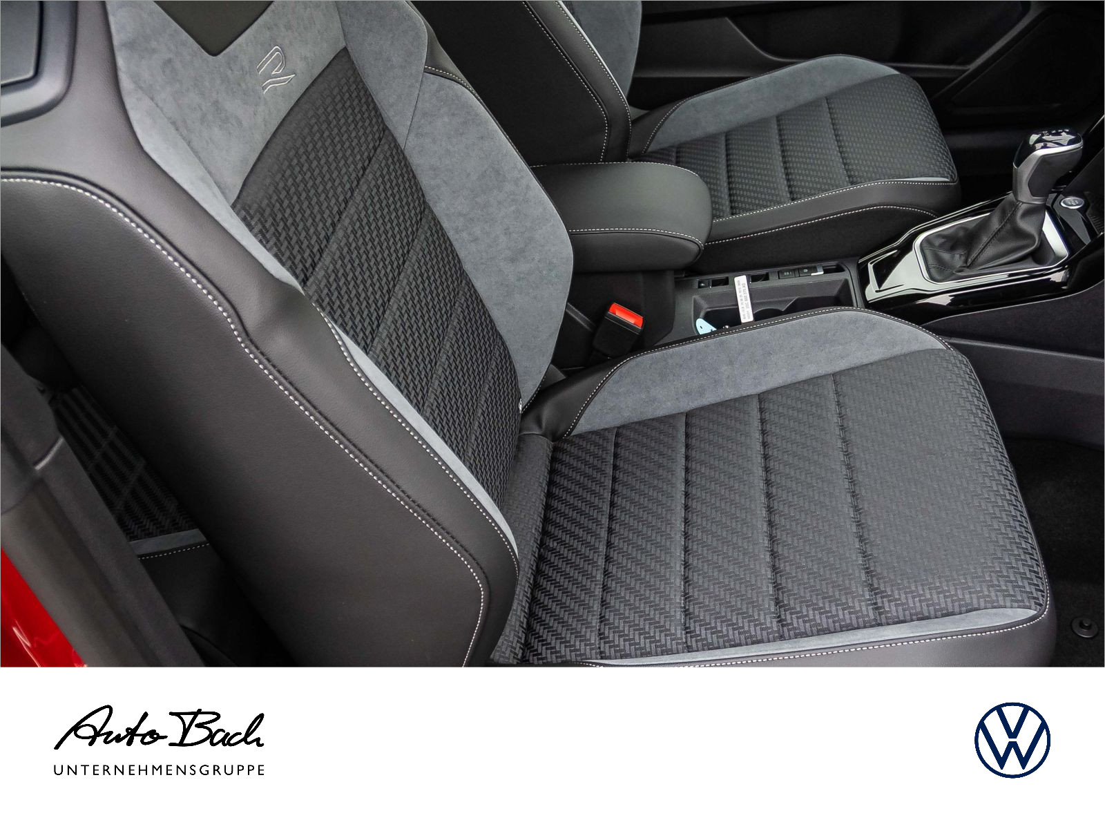 Volkswagen T-Roc Cabriolet R-Line 1.5 l TSI OPF 110 kW (150 PS) 7-Gang-Doppelkupplungsgetri ebe DSG