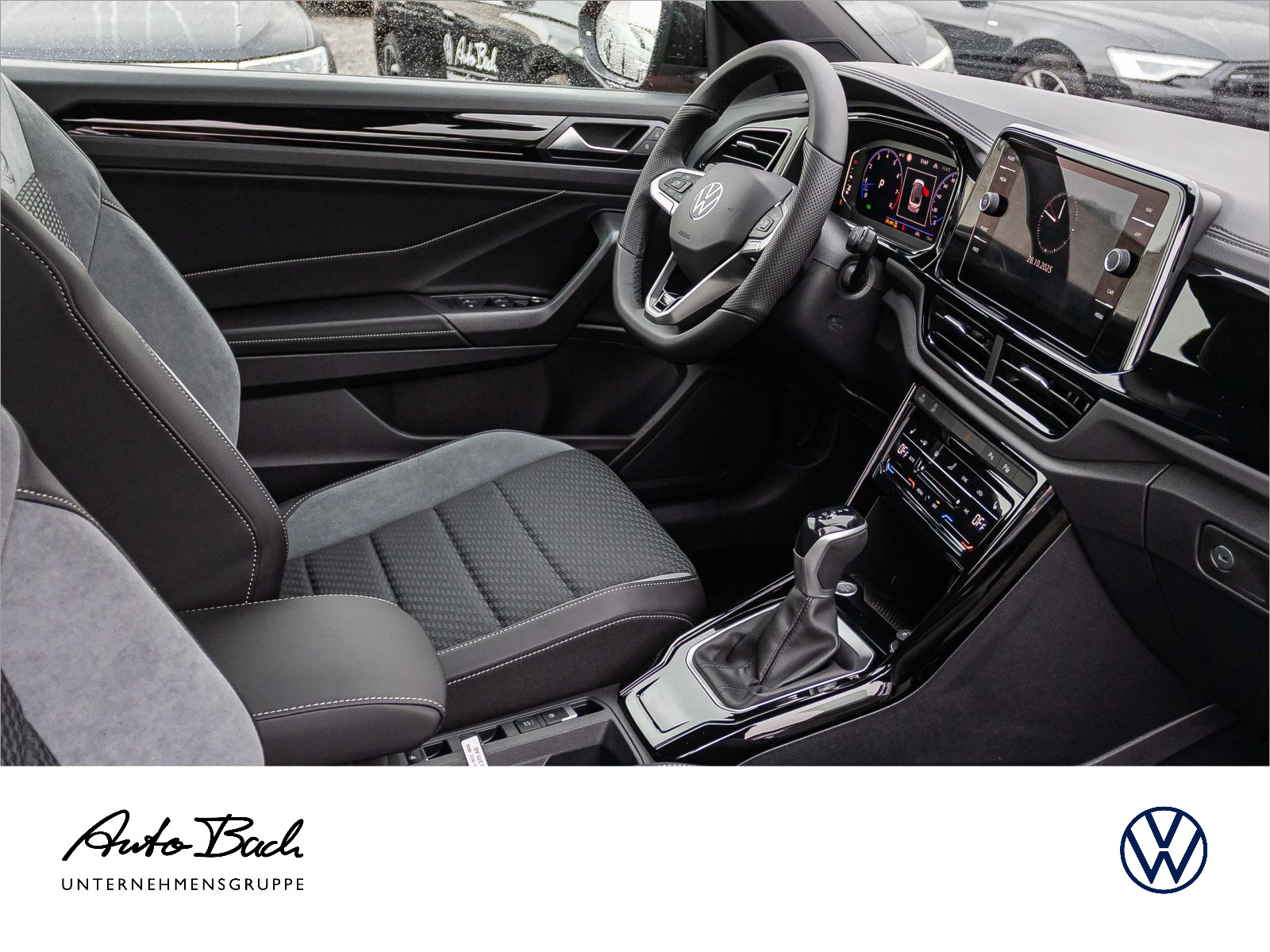 Volkswagen T-Roc Cabriolet R-Line 1.5 l TSI OPF 110 kW (150 PS) 7-Gang-Doppelkupplungsgetri ebe DSG