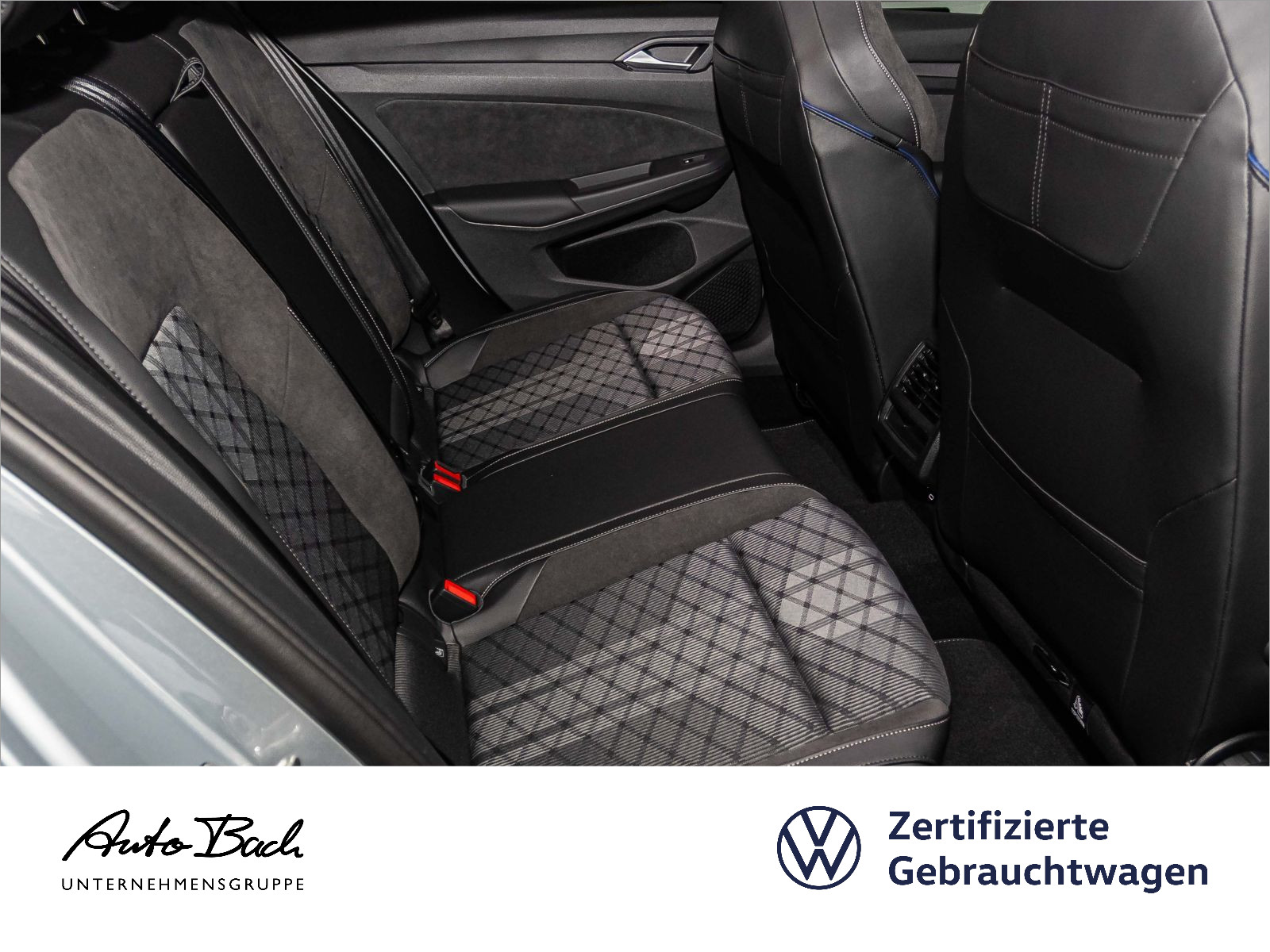 Volkswagen Golf VIII 1.5 TSI R-Line, LED-Matrix, Navi, Rückfahrkamera, App-Connect