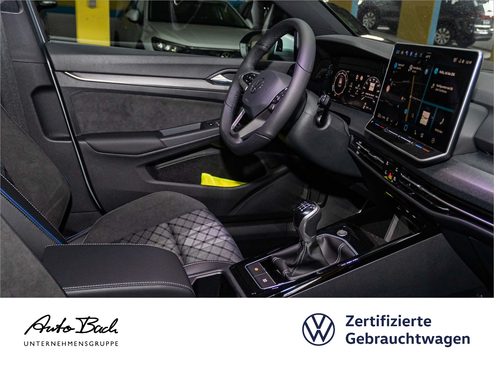 Volkswagen Golf VIII 1.5 TSI R-Line, LED-Matrix, Navi, Rückfahrkamera, App-Connect