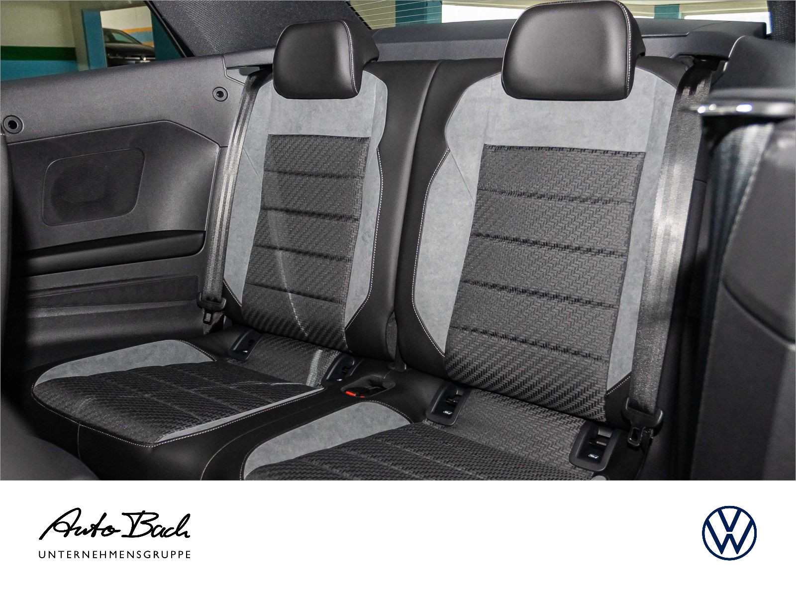 Volkswagen T-Roc Cabriolet R-Line 1.5 l TSI OPF 110 kW (150 PS) 7-Gang-Doppelkupplungsgetri ebe DSG