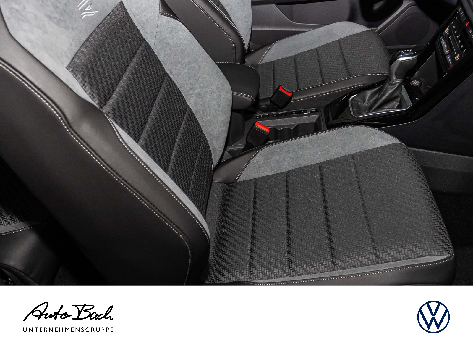 Volkswagen T-Roc Cabriolet R-Line 1.5 l TSI OPF 110 kW (150 PS) 7-Gang-Doppelkupplungsgetri ebe DSG