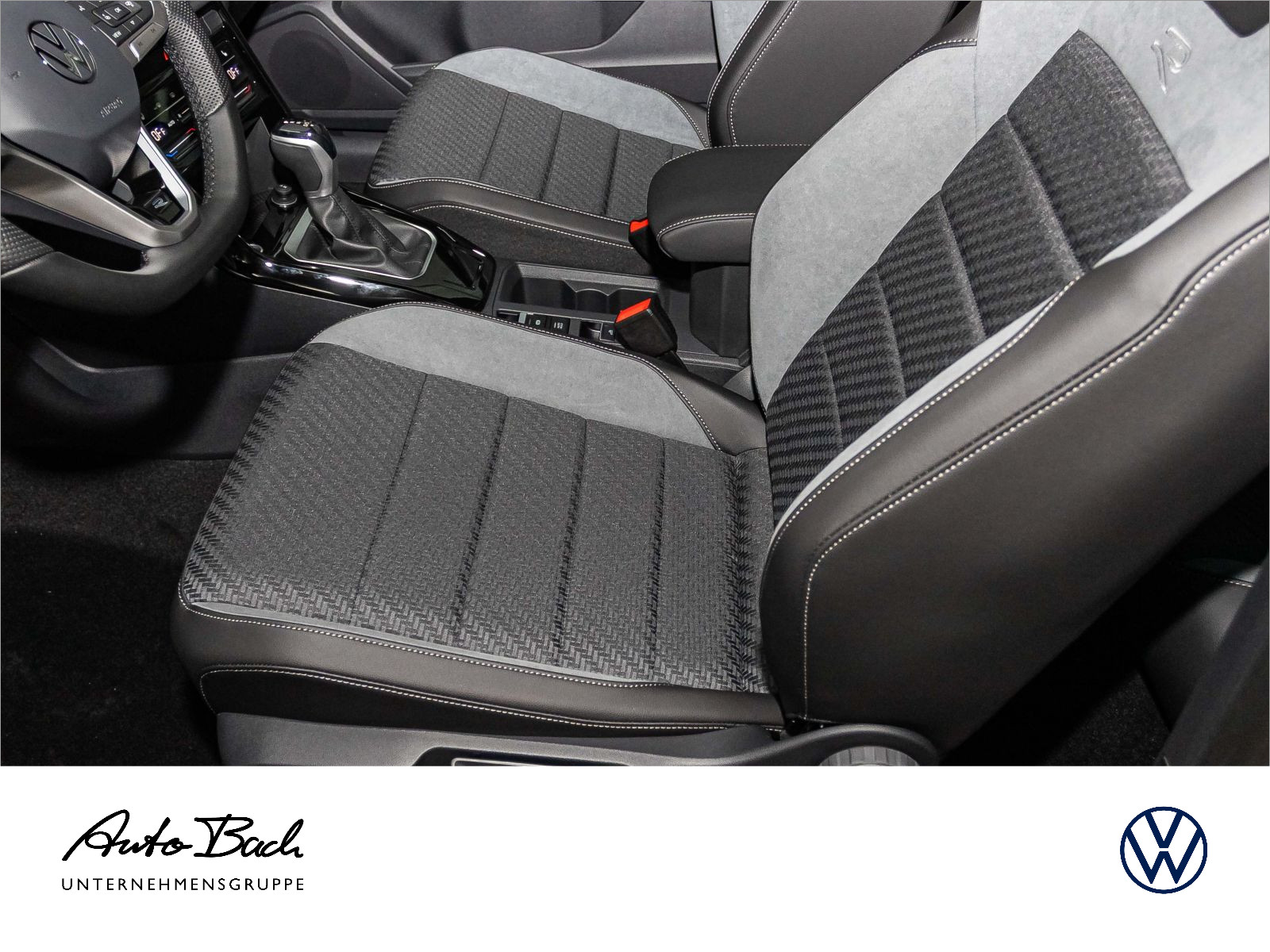 Volkswagen T-Roc Cabriolet R-Line 1.5 l TSI OPF 110 kW (150 PS) 7-Gang-Doppelkupplungsgetri ebe DSG