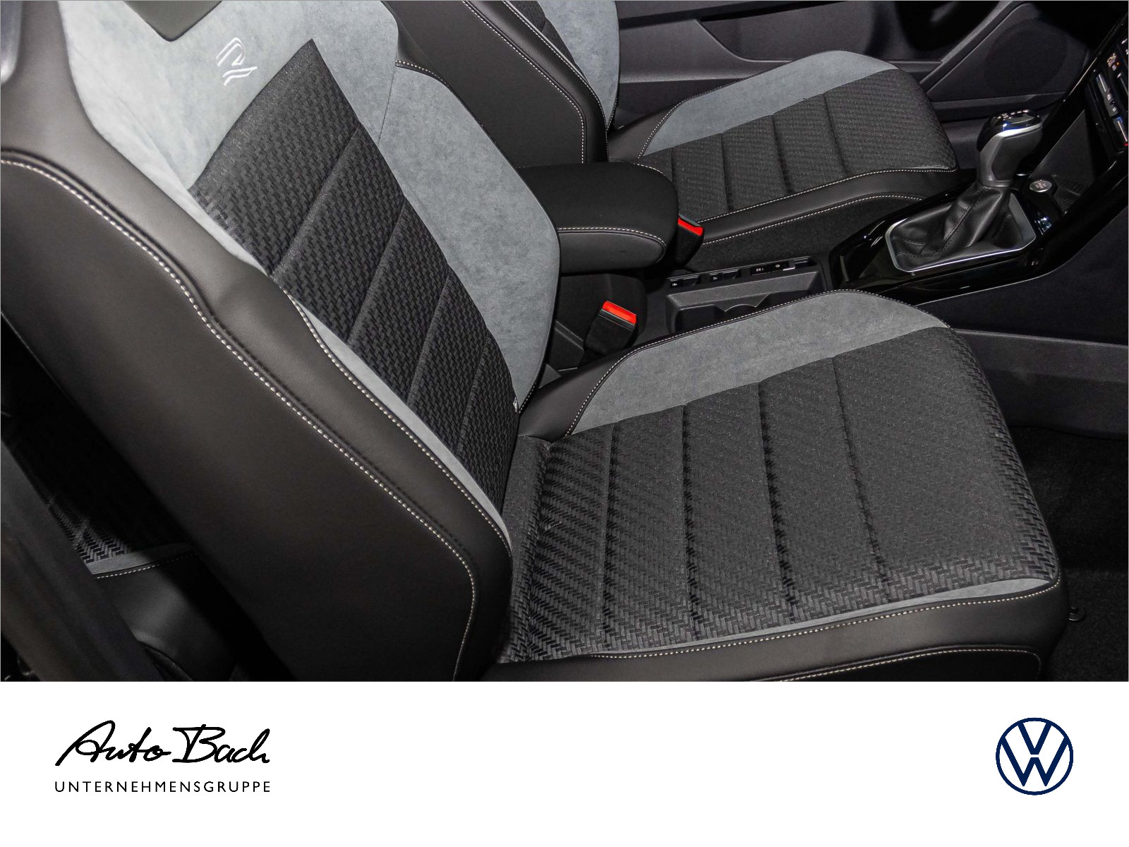 Volkswagen T-Roc Cabriolet R-Line 1.5 l TSI OPF 110 kW (150 PS) 7-Gang-Doppelkupplungsgetri ebe DSG