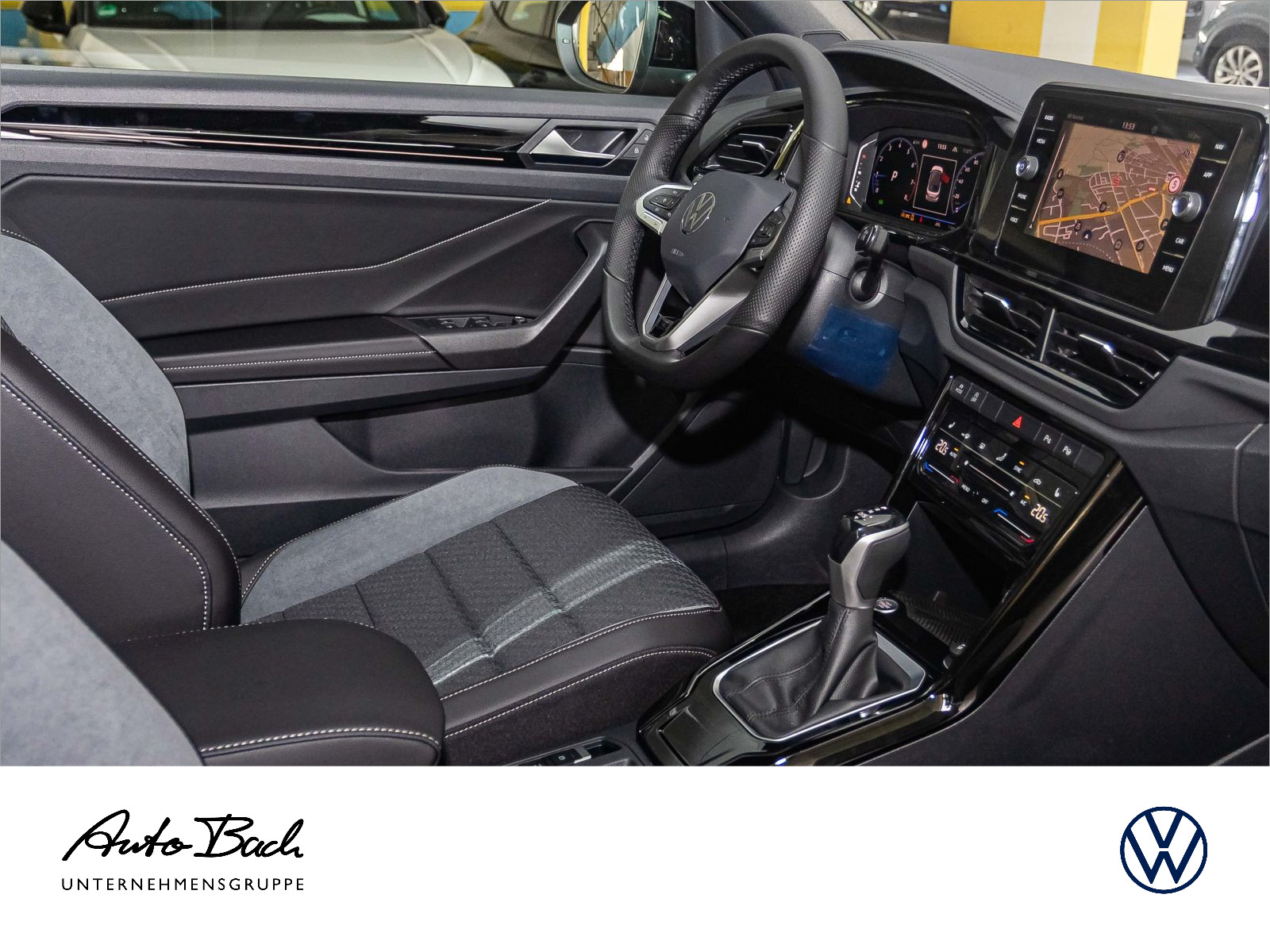 Volkswagen T-Roc Cabriolet R-Line 1.5 l TSI OPF 110 kW (150 PS) 7-Gang-Doppelkupplungsgetri ebe DSG