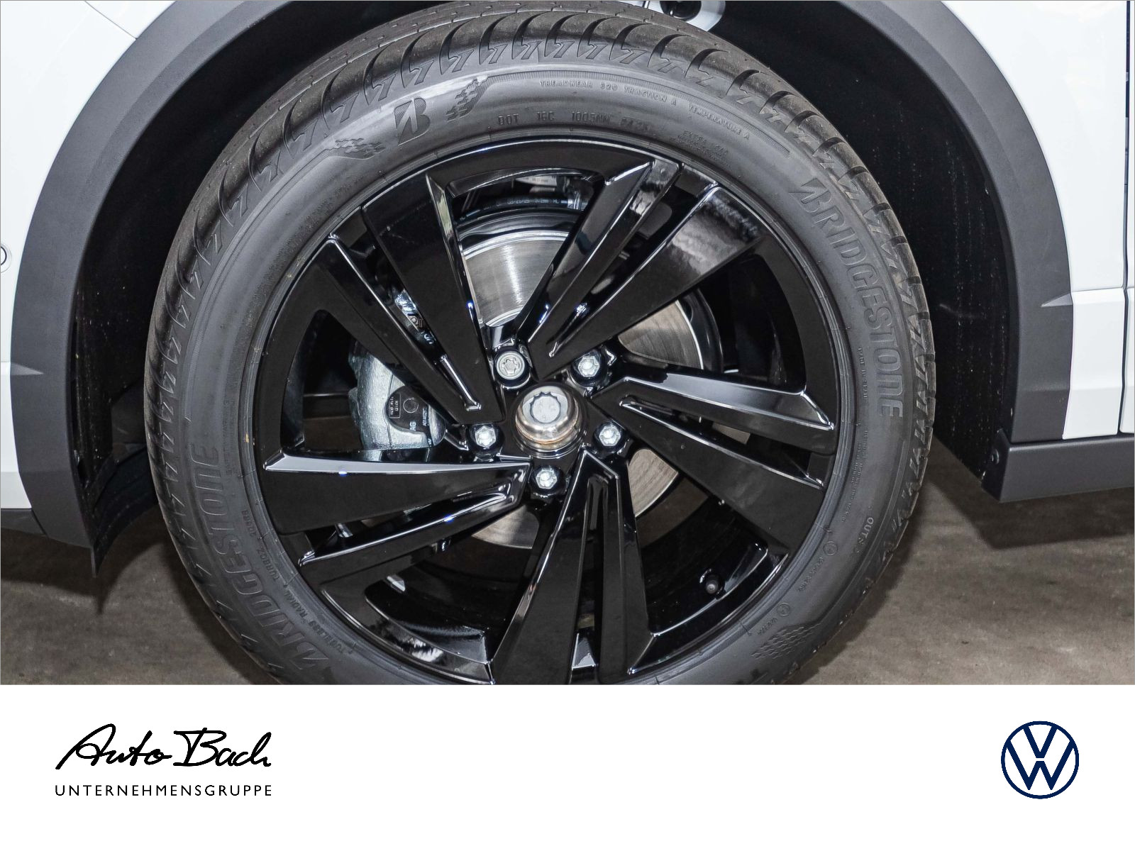 Volkswagen T-Roc Cabriolet R-Line 1.5 l TSI OPF 110 kW (150 PS) 7-Gang-Doppelkupplungsgetri ebe DSG