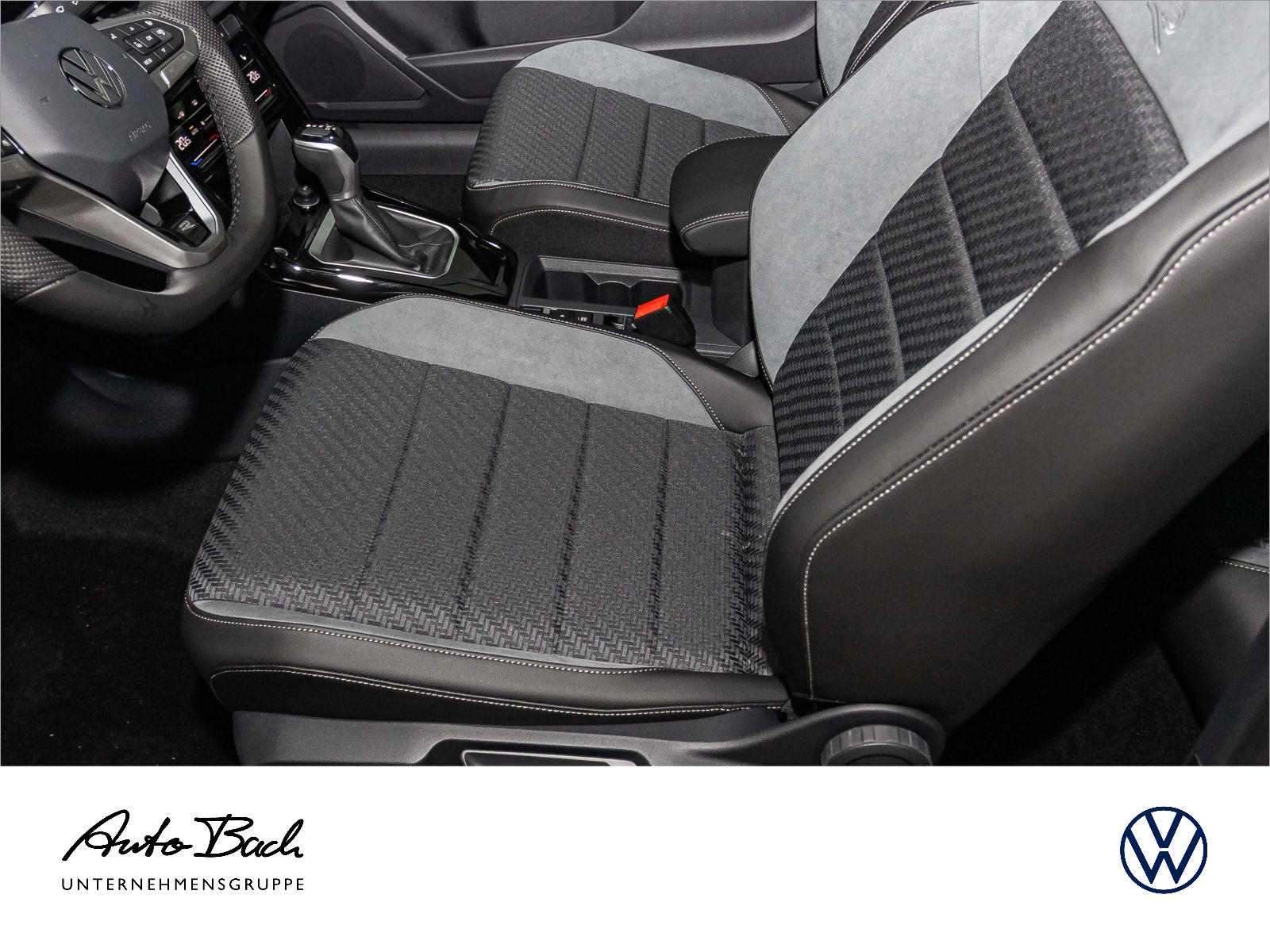 Volkswagen T-Roc Cabriolet R-Line 1.5 l TSI OPF 110 kW (150 PS) 7-Gang-Doppelkupplungsgetri ebe DSG