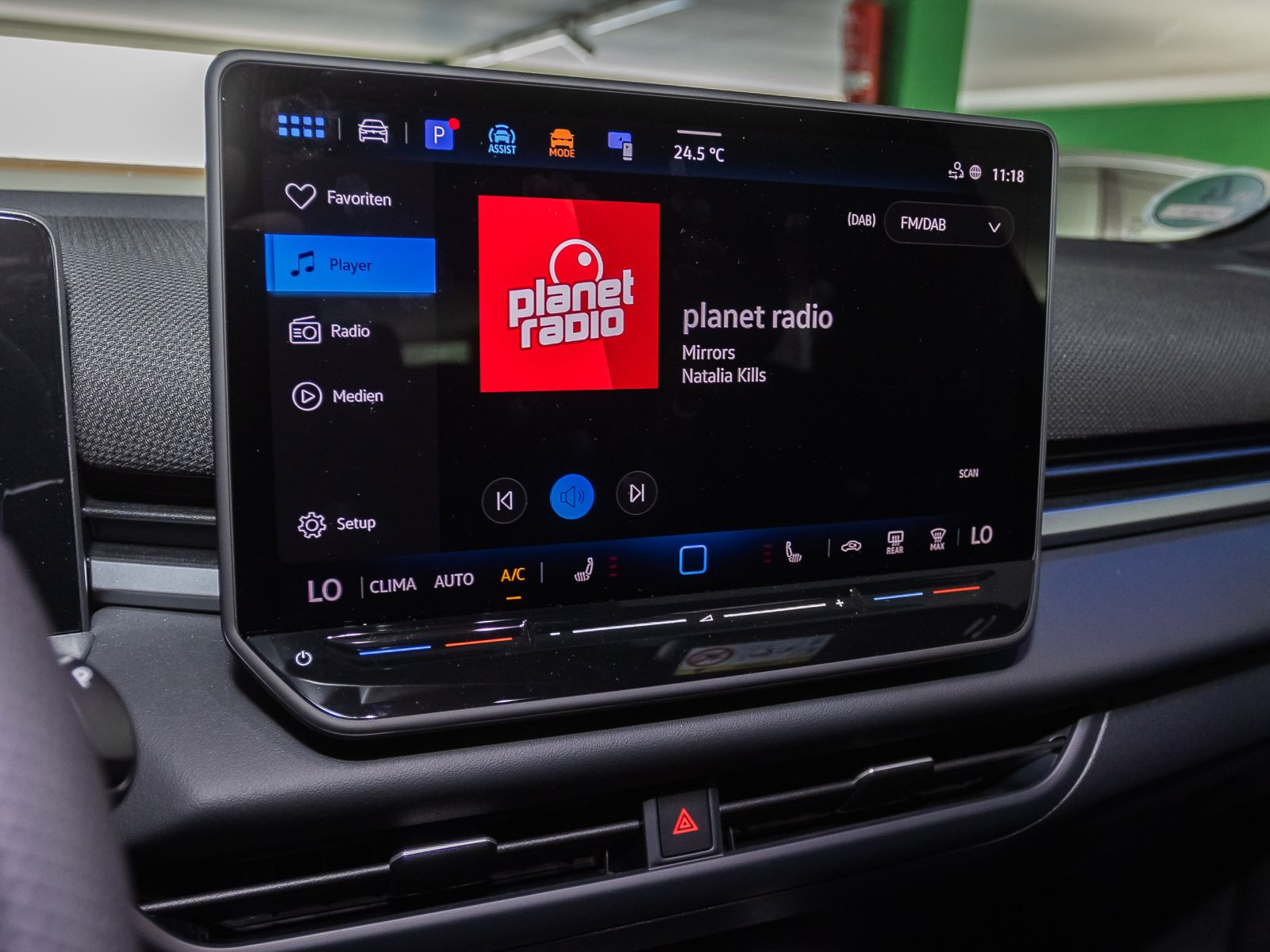 Volkswagen T-Roc R-Line 1.5 eTSI DSG Navi LED HuD ACC CarPlay