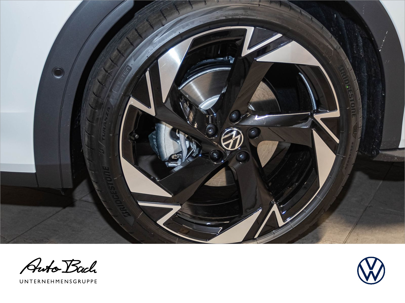 Volkswagen T-Roc R-Line 1.5 l eTSI OPF 110 kW (150 PS) 7-Gang-Doppelkupplungsgetriebe DSG