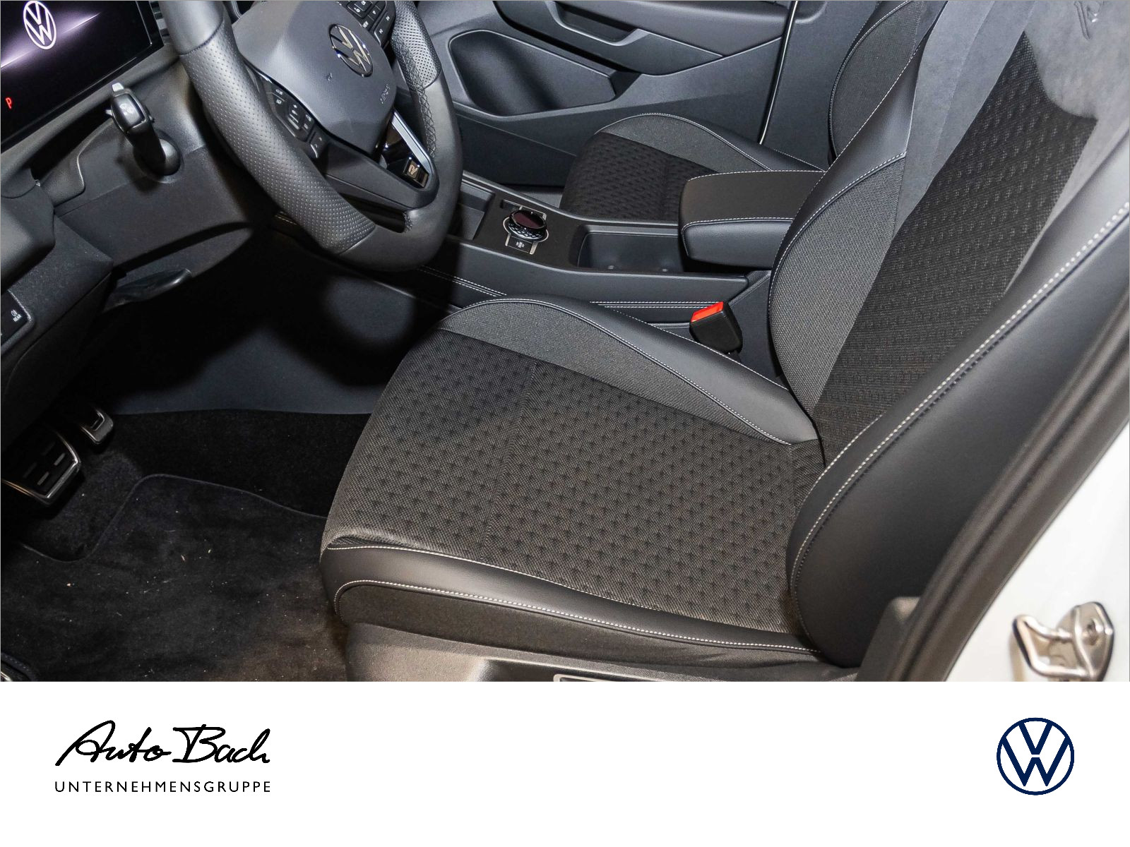 Volkswagen T-Roc R-Line 1.5 l eTSI OPF 110 kW (150 PS) 7-Gang-Doppelkupplungsgetriebe DSG