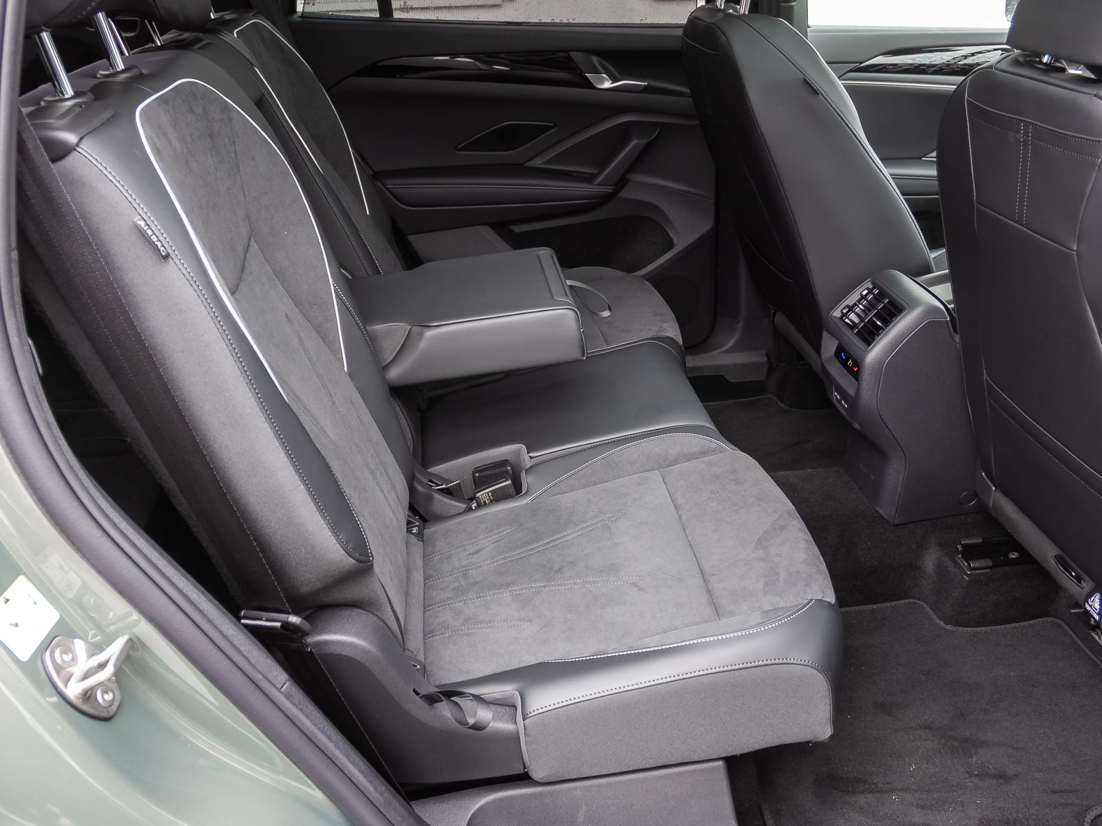Volkswagen Tayron 2.0 TDI DSG Elegance, 7-Sitze, Navi, HD-LED-Matrix, AHK, Area View inkl. Rückfahrkamera
