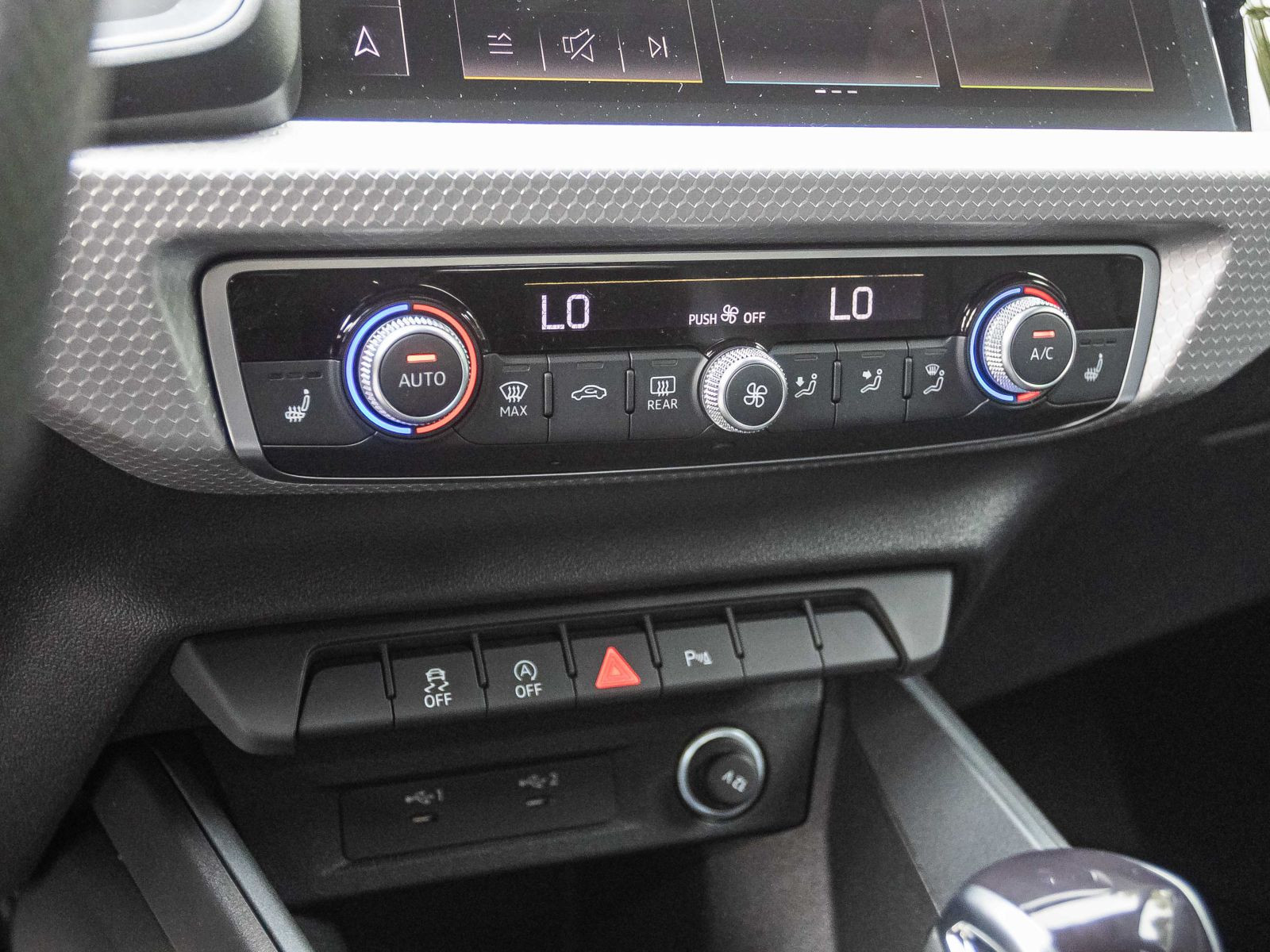 Audi A1 Sportback S line 25 TFSI 95PS S tronic PDC Dynamikpaket RFK  17"