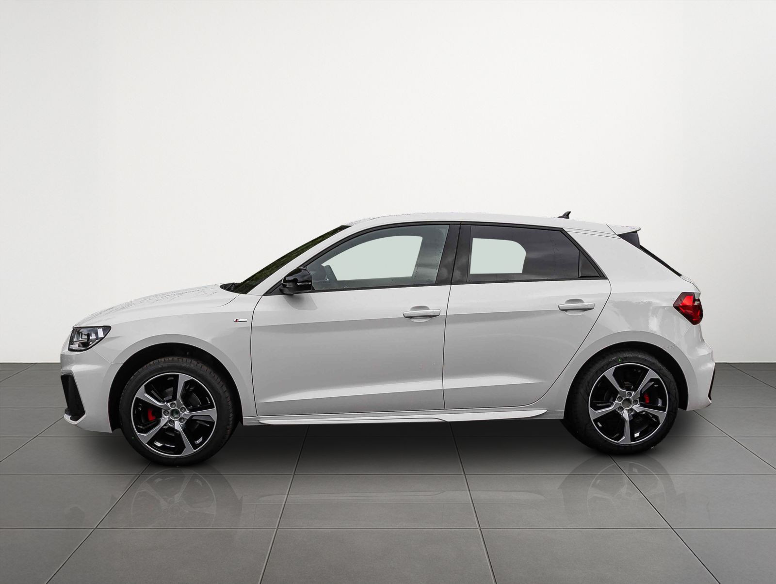 Audi A1 Sportback S line 25 TFSI 95PS S tronic PDC Dynamikpaket RFK  17"