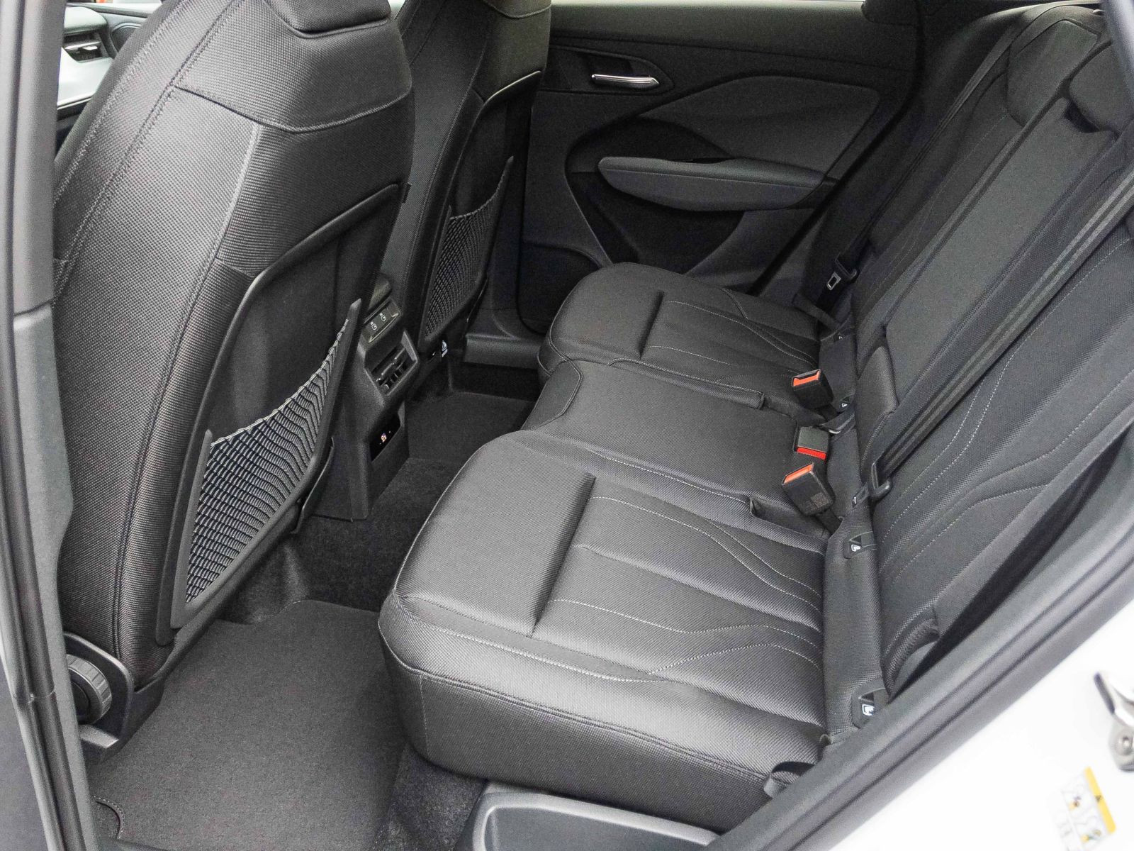 Audi Q3 SUV S-LINE  TFSI qu. 204PS AHK TECH-Plus S-Interieur