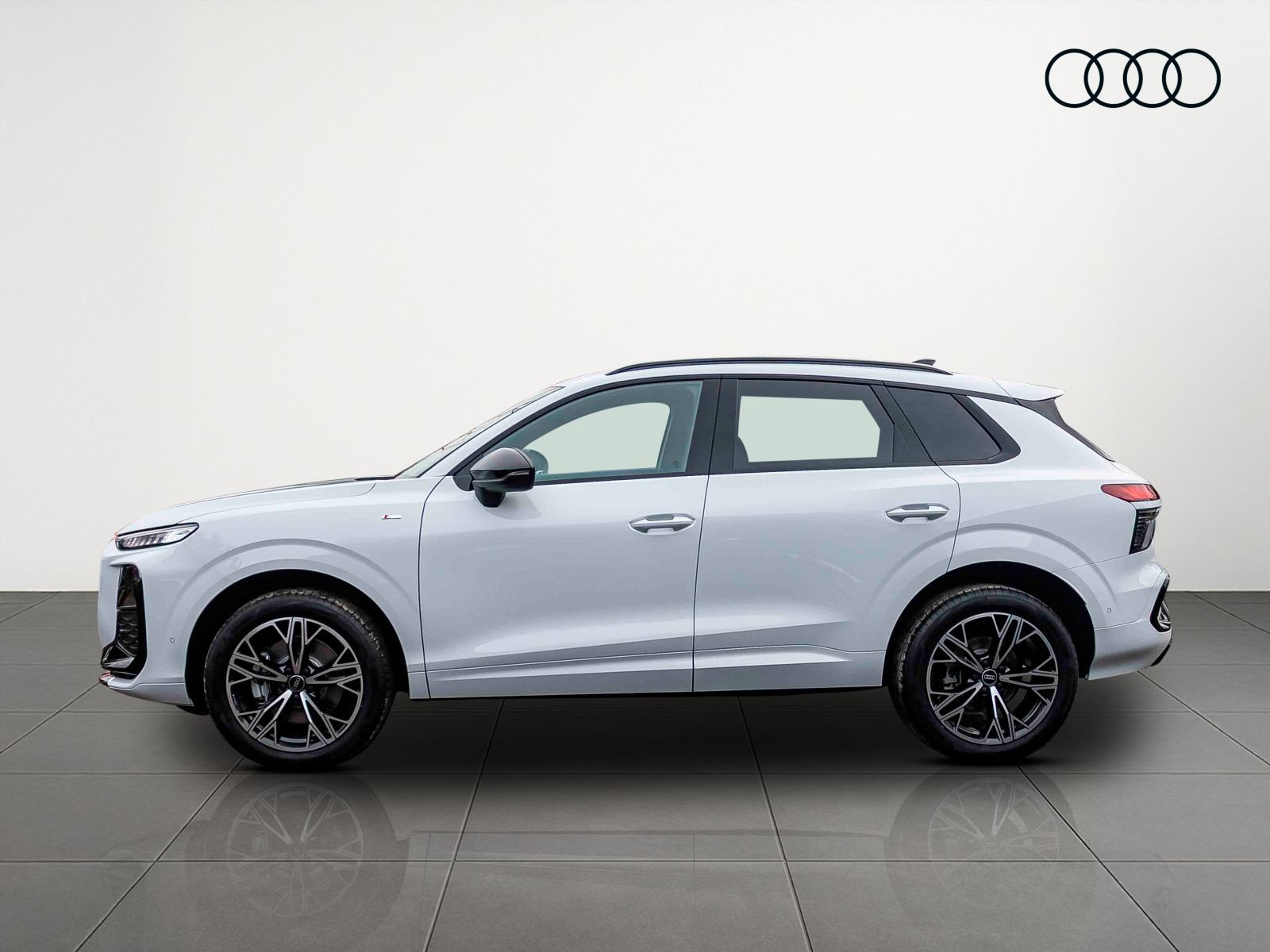 Audi Q3 SUV S-LINE  TFSI qu. 204PS AHK TECH-Plus S-Interieur