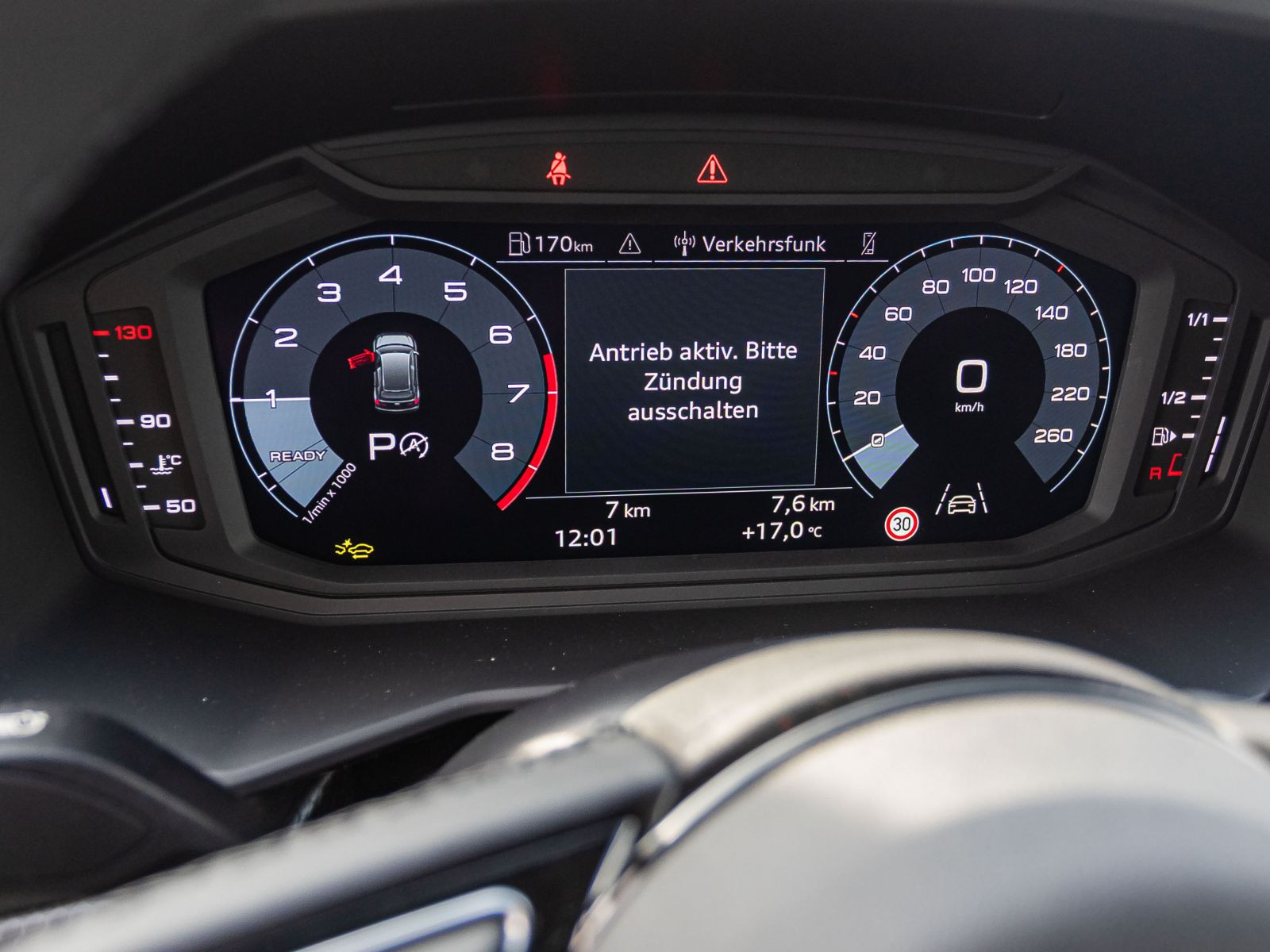 Audi A1 Sportback advanced 25 TFSI 95PS S tronic Schwarz-plus-Paket EPHplus LEDplus