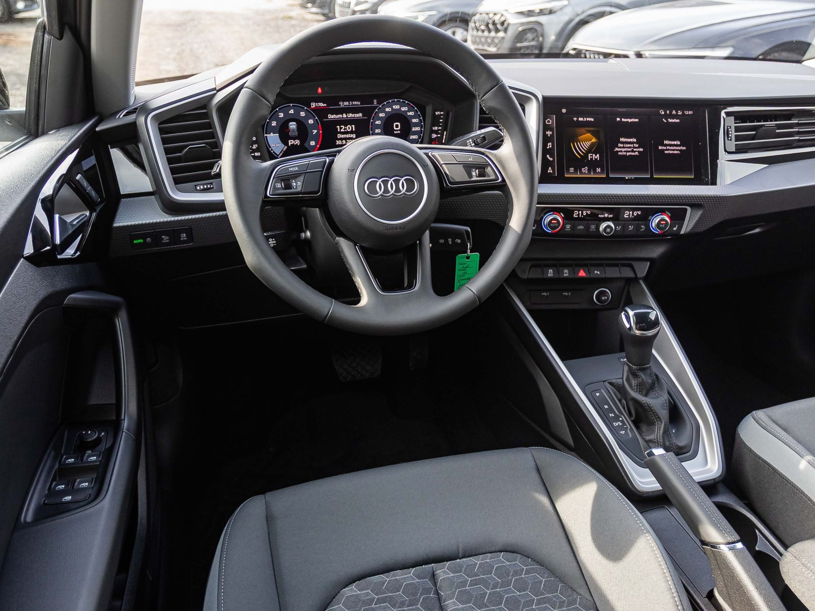 Audi A1 Sportback advanced 25 TFSI 95PS S tronic Schwarz-plus-Paket EPHplus LEDplus