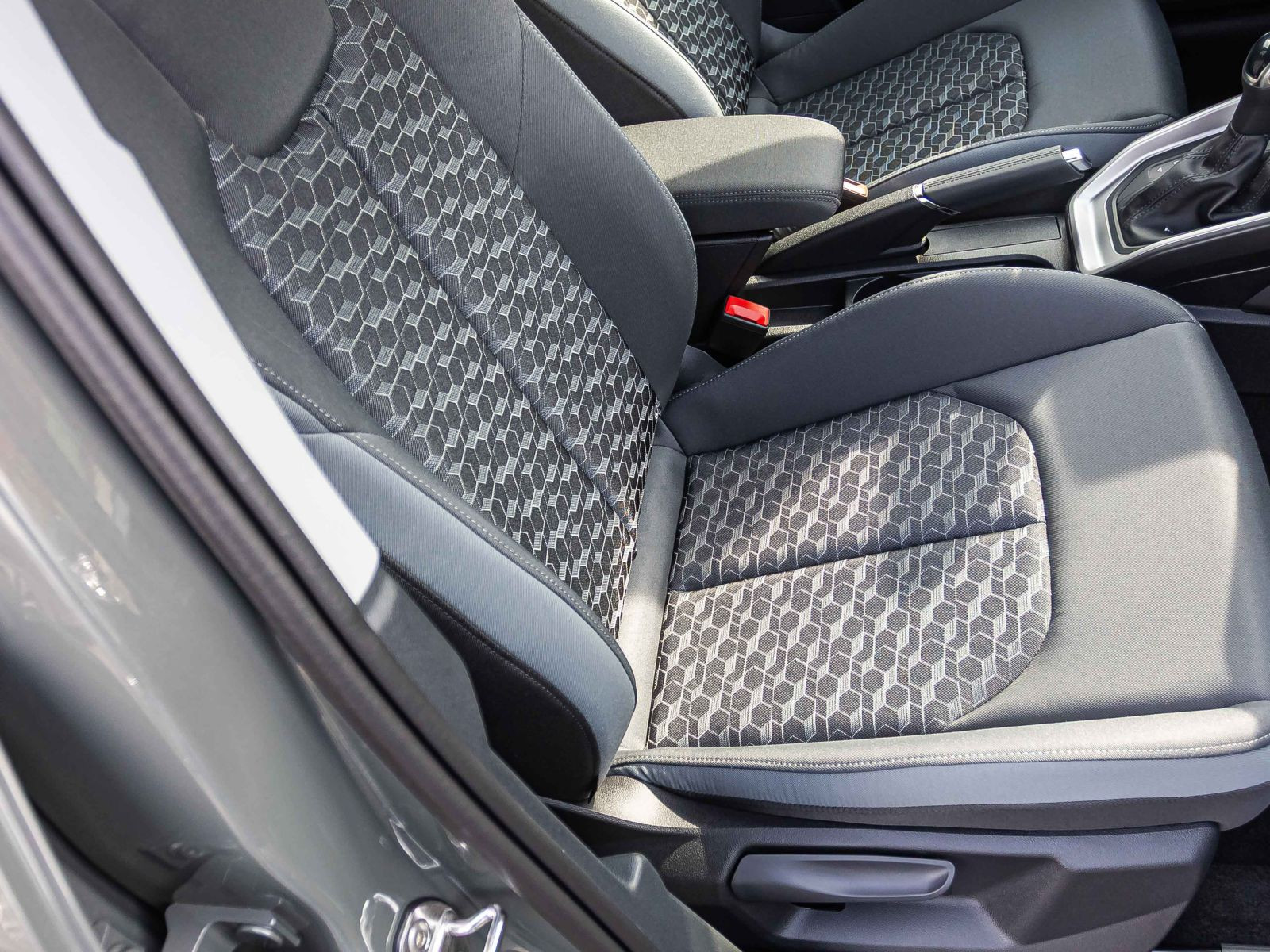 Audi A1 Sportback advanced 25 TFSI 95PS S tronic Schwarz-plus-Paket EPHplus LEDplus