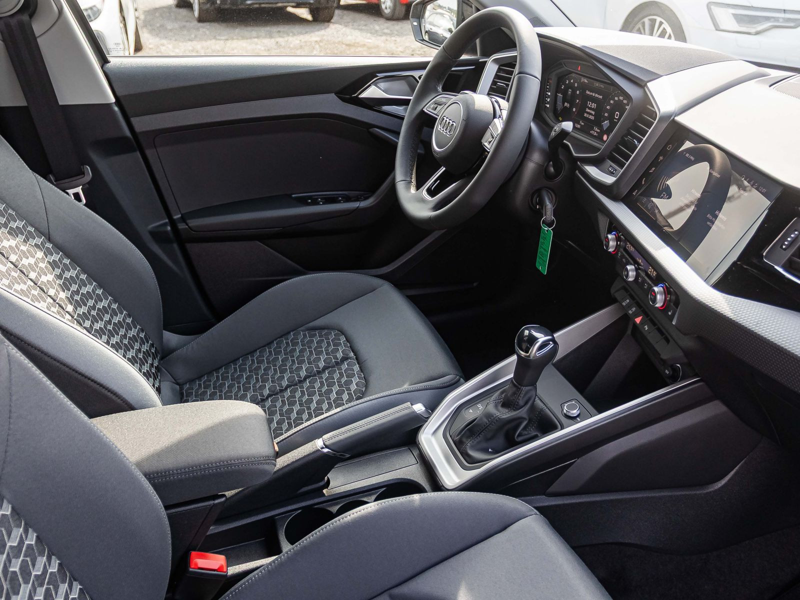 Audi A1 Sportback advanced 25 TFSI 95PS S tronic Schwarz-plus-Paket EPHplus LEDplus