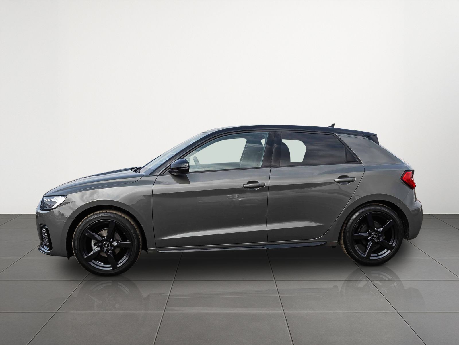 Audi A1 Sportback advanced 25 TFSI 95PS S tronic Schwarz-plus-Paket EPHplus LEDplus