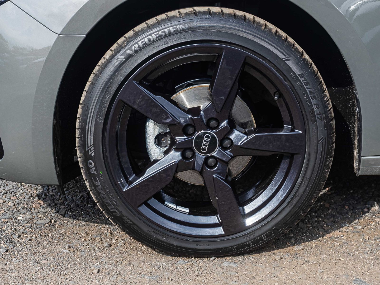 Audi A1 Sportback advanced 25 TFSI 95PS S tronic Schwarz-plus-Paket EPHplus LEDplus