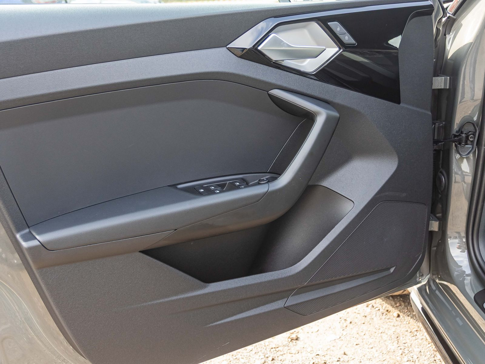 Audi A1 Sportback advanced 25 TFSI 95PS S tronic Schwarz-plus-Paket EPHplus LEDplus