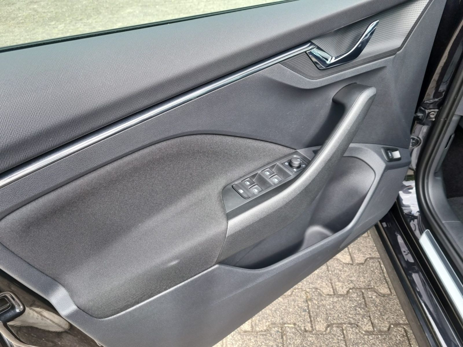 Skoda Kamiq 1.0 TSI Tour Navi LED CarPlay GRA EPH