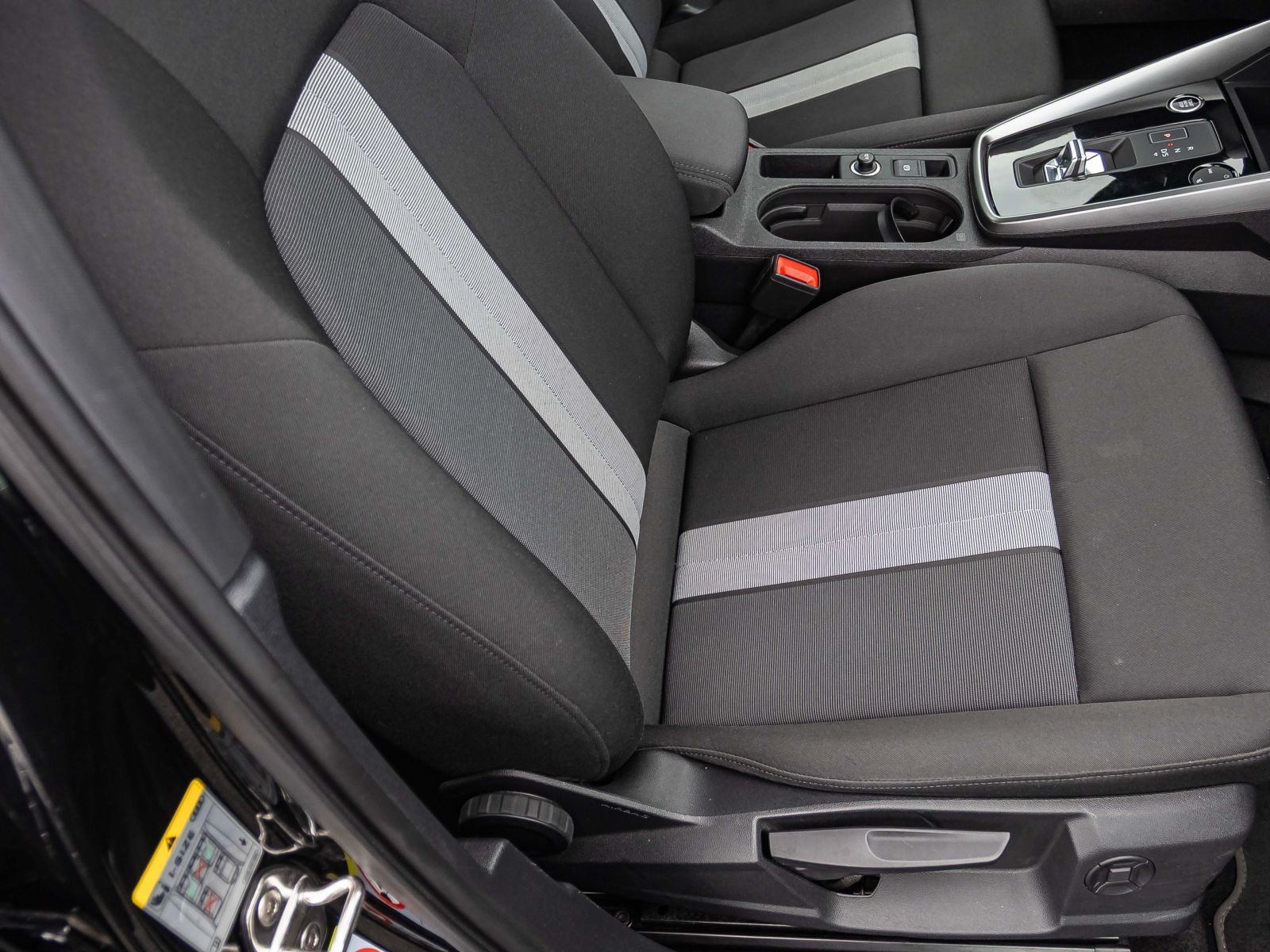 Audi A3 Limousine advanced 30TFSI Stronic Navi ACC