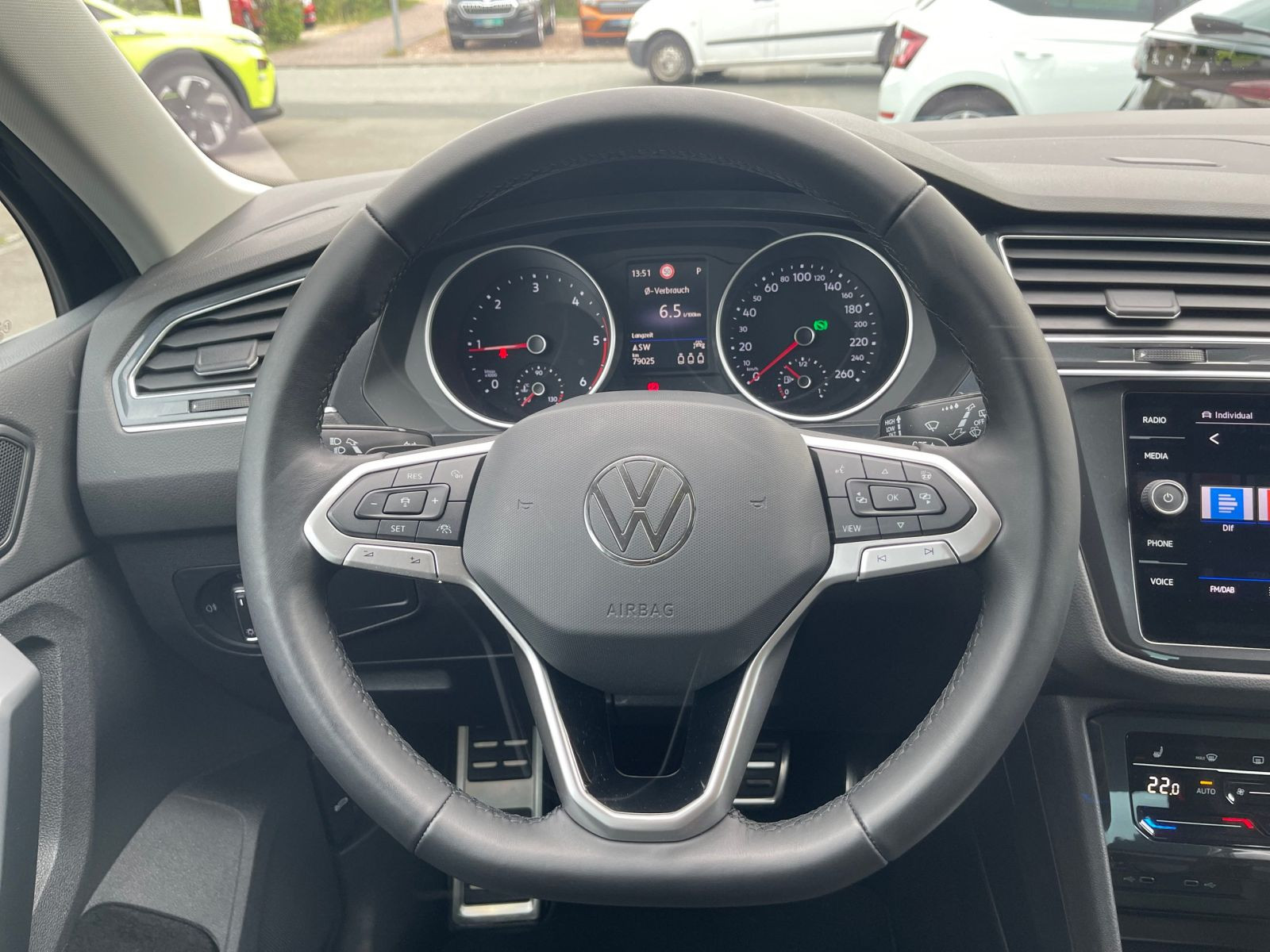 Volkswagen Tiguan 2.0 TDI Active DSG Navi LED ACC EPH AHK