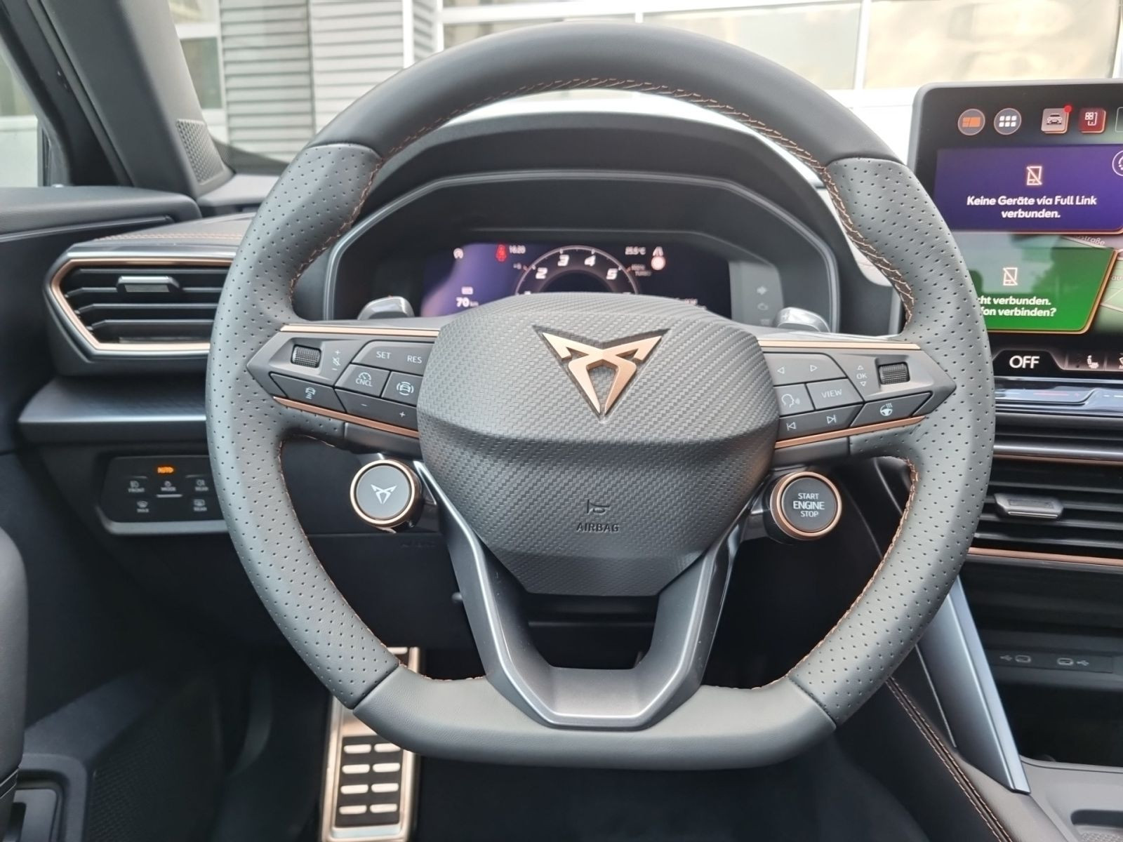 Cupra Formentor 1.5 eTSI DSG Navi LED CarPlay ACC RFK