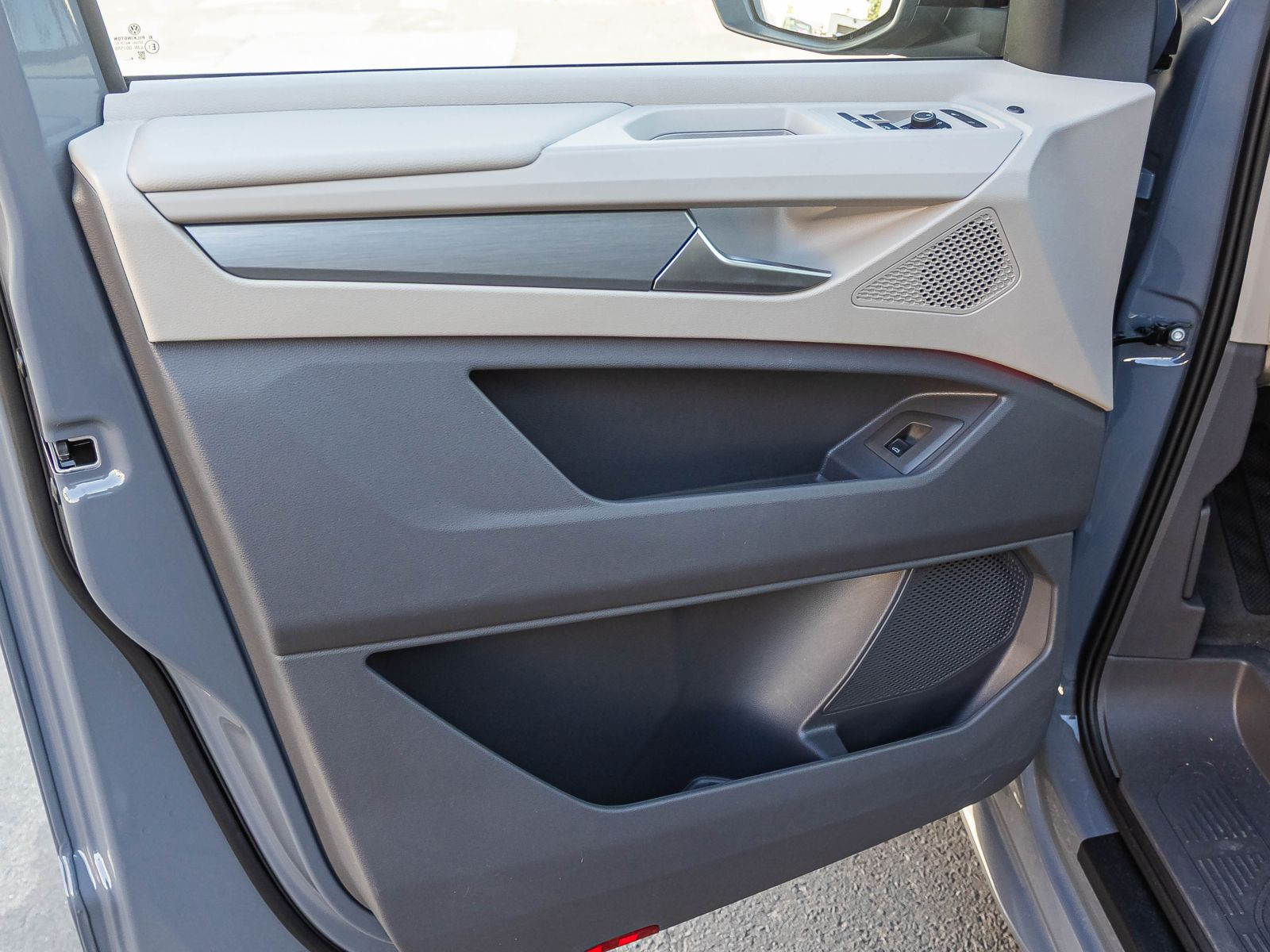 Volkswagen Multivan Langversion 2.0 TDI "Life" DSG Navi LED Standhzg HuD ACC EPH AHK