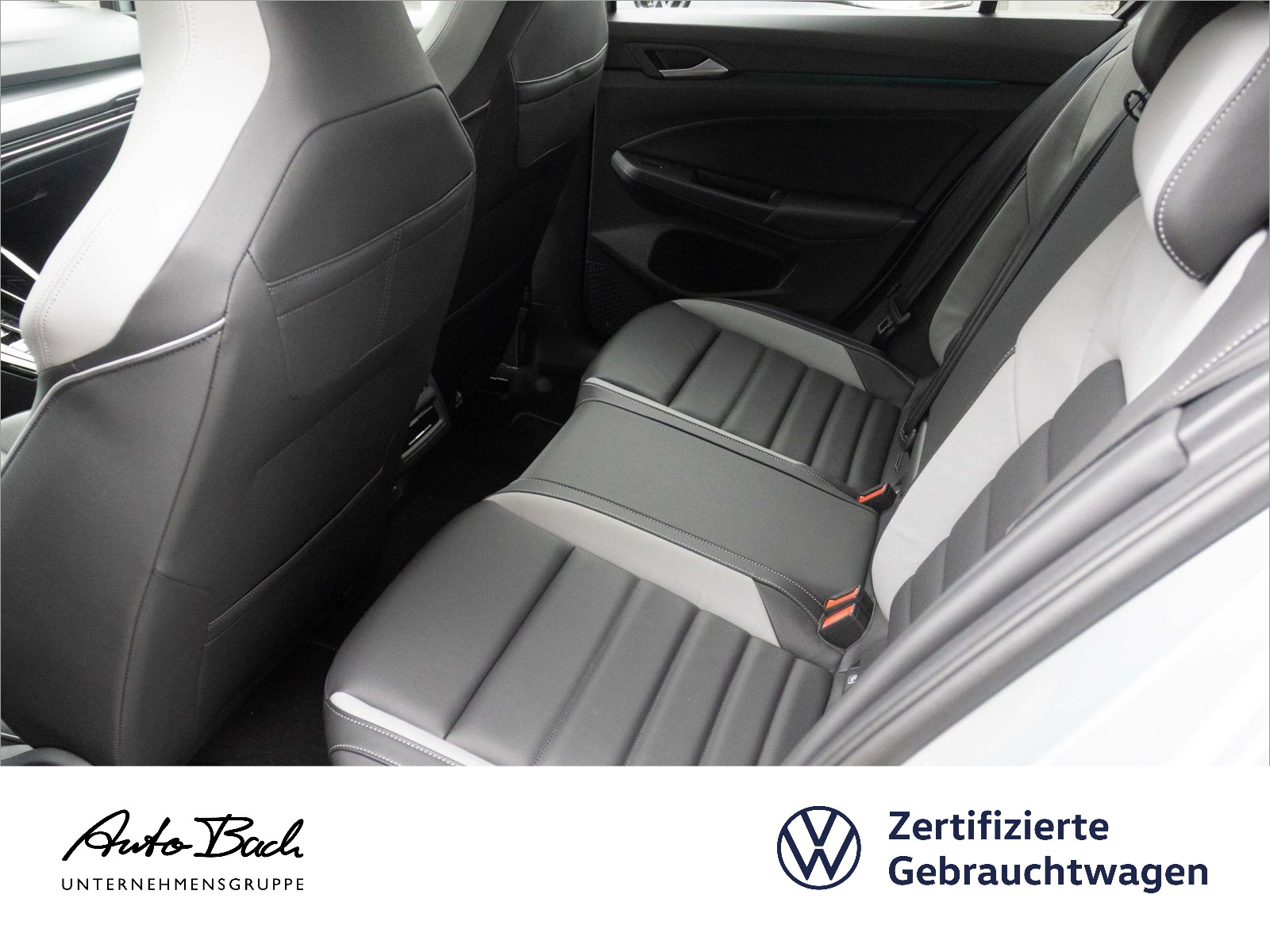 Volkswagen Golf VIII GTE Black Style 1.5 TSI DSG, Panoramadach, LED-Matrix, Navi