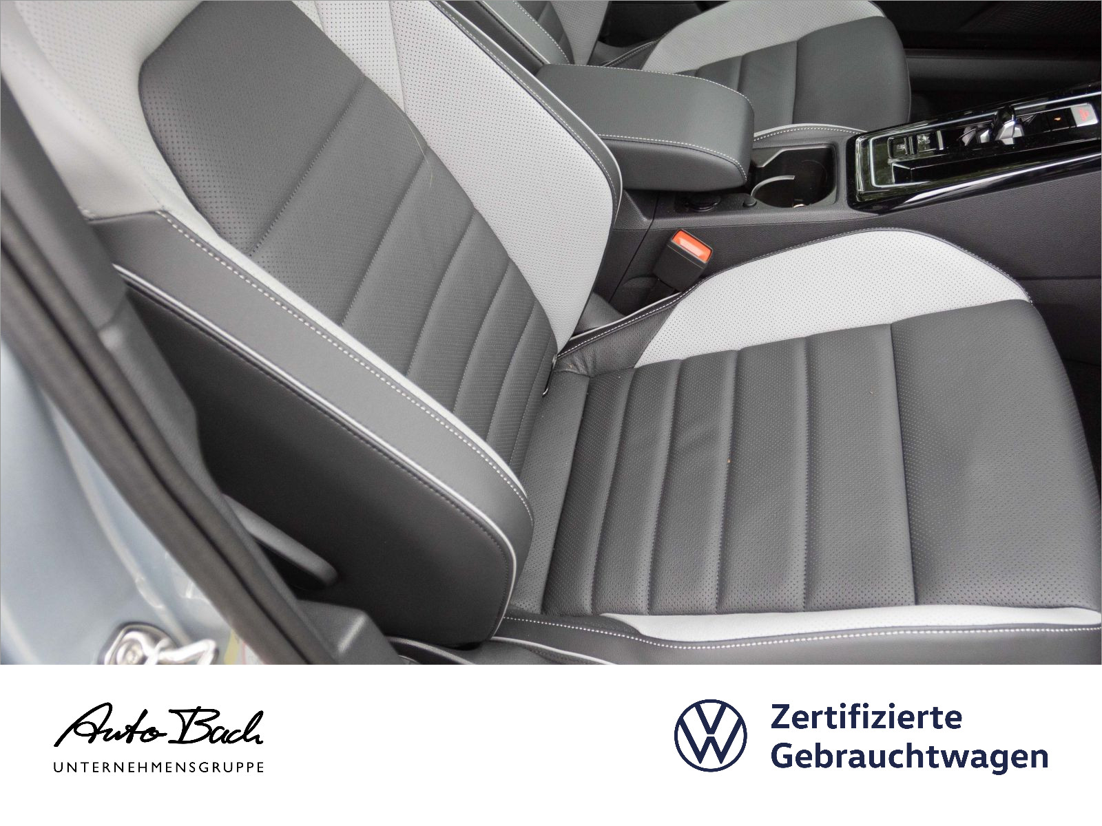 Volkswagen Golf VIII GTE Black Style 1.5 TSI DSG, Panoramadach, LED-Matrix, Navi