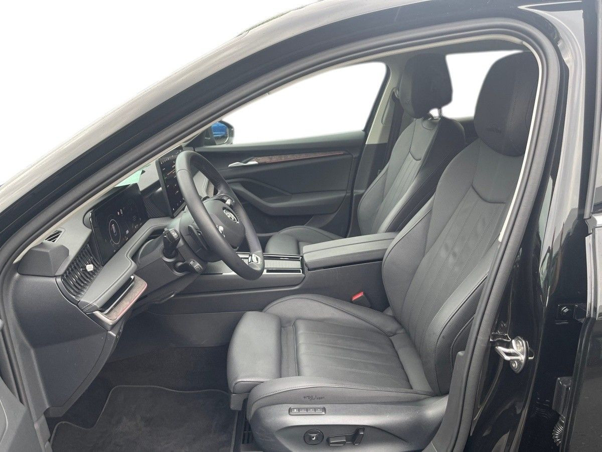 Skoda Superb Combi L&K 1.5 eTSI DSG Navi LED HuD AHK