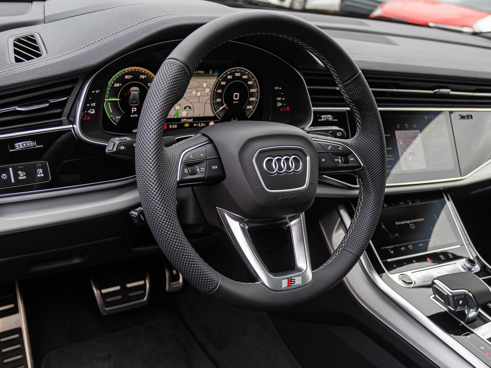 Audi Q8 SUV S-Line-Sport TFSI e quattro 290 kW  Pano AHK 22" B&O  HuD