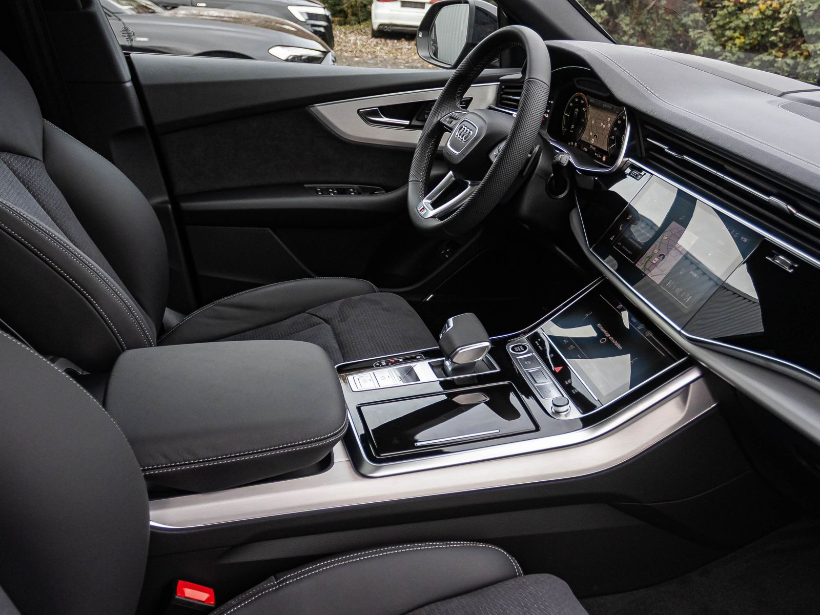 Audi Q8 SUV S-Line-Sport TFSI e quattro 290 kW  Pano AHK 22" B&O  HuD