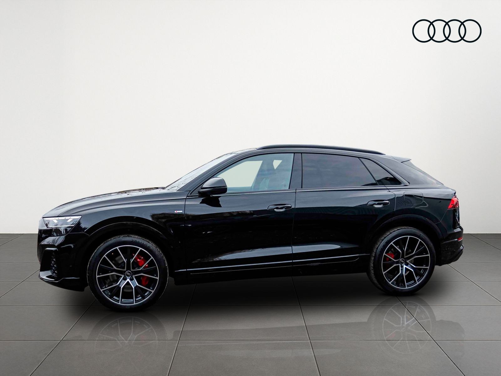 Audi Q8 SUV S-Line-Sport TFSI e quattro 290 kW  Pano AHK 22" B&O  HuD
