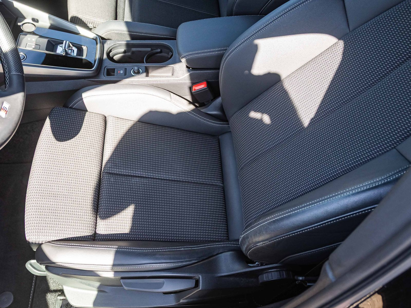 Audi A3 Sportback S line 40TFSI qu Stronic Navi LED Standhzg virtual ACC