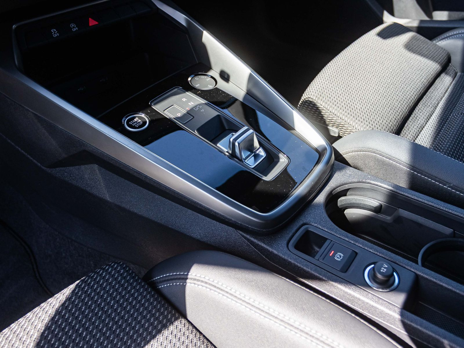 Audi A3 Sportback S line 40TFSI qu Stronic Navi LED Standhzg virtual ACC