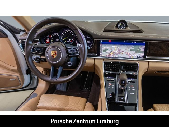 Porsche Panamera 4 E-Hybrid InnoDrive Head-Up Display