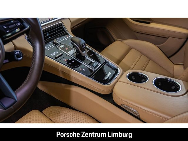 Porsche Panamera 4 E-Hybrid InnoDrive Head-Up Display