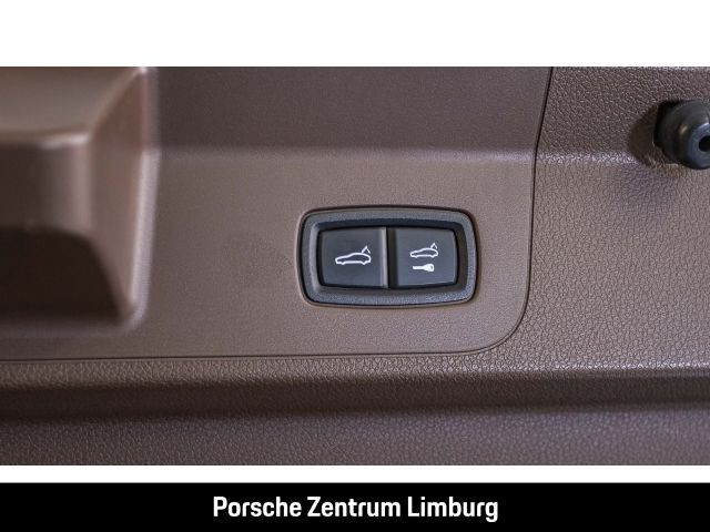 Porsche Panamera 4 E-Hybrid InnoDrive Head-Up Display