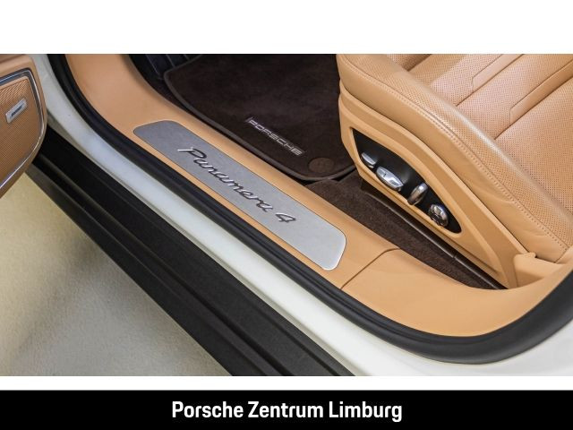 Porsche Panamera 4 E-Hybrid InnoDrive Head-Up Display