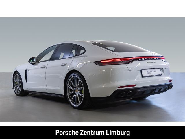 Porsche Panamera 4 E-Hybrid InnoDrive Head-Up Display