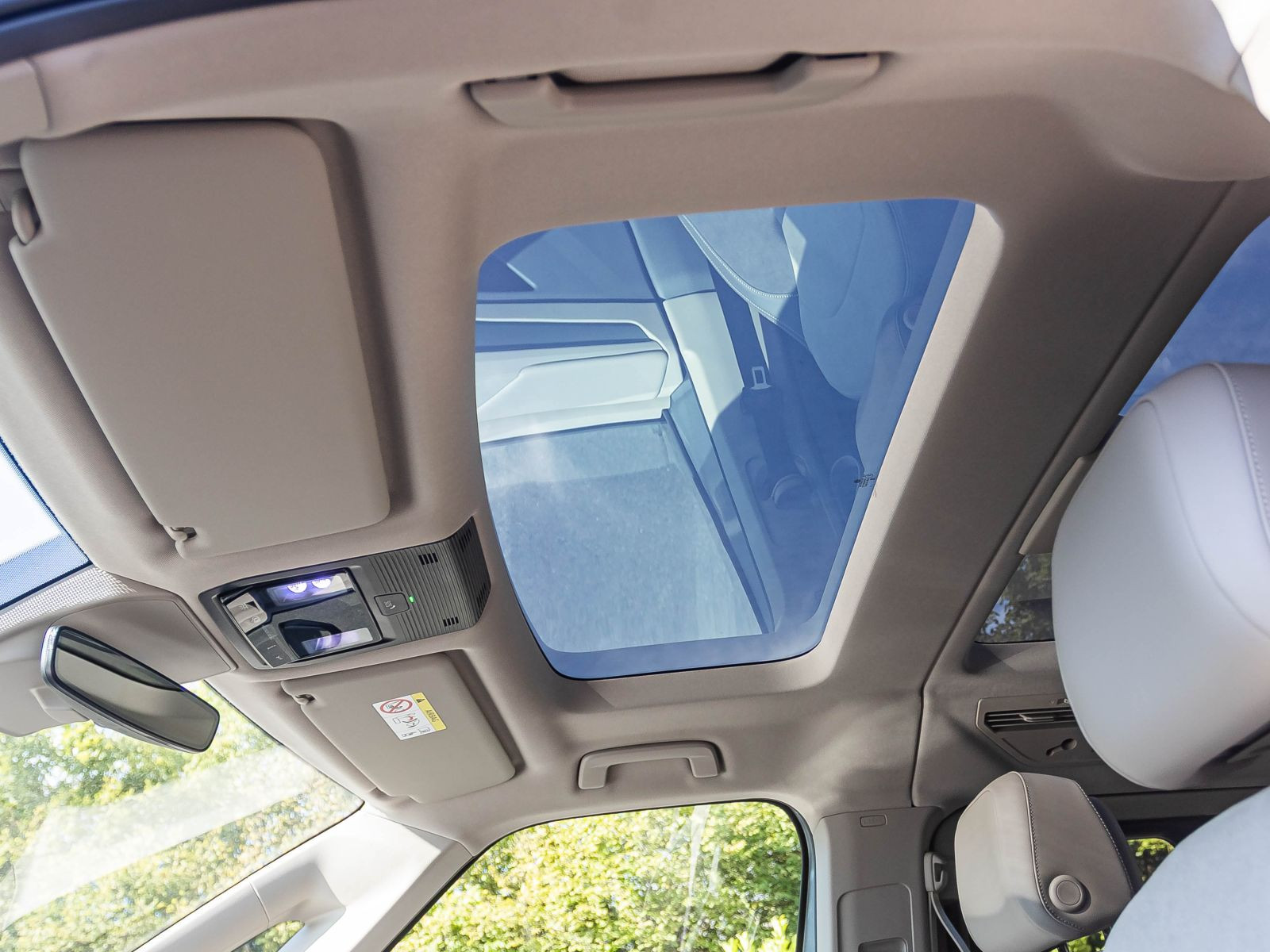 Volkswagen Multivan 2.0 TDI LÜ Edition DSG Navi LED Panorama ACC EPH AHK