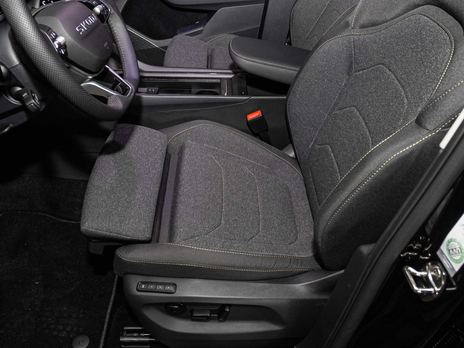 Skoda Kodiaq Selection 2,0 TDI DSG 4x4 ACC LED HuD