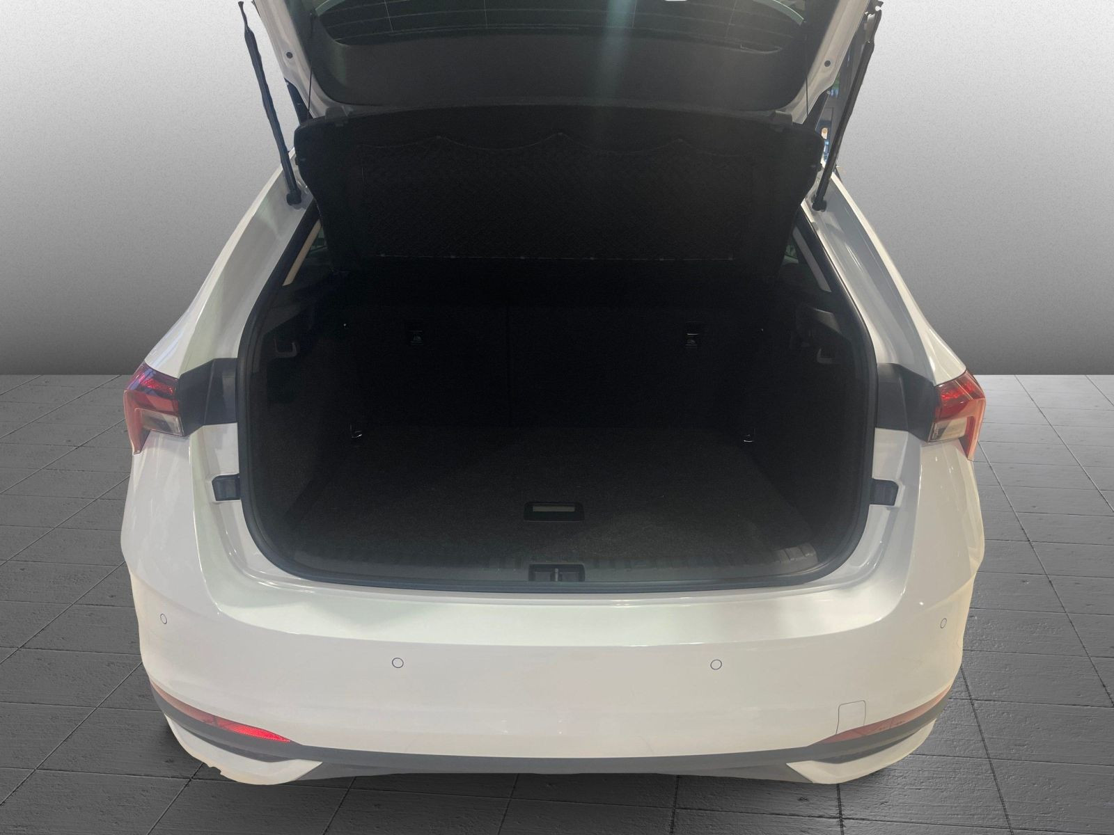 Skoda Scala Tour 1,0 TSI 85 kW 7-Gang-DSG