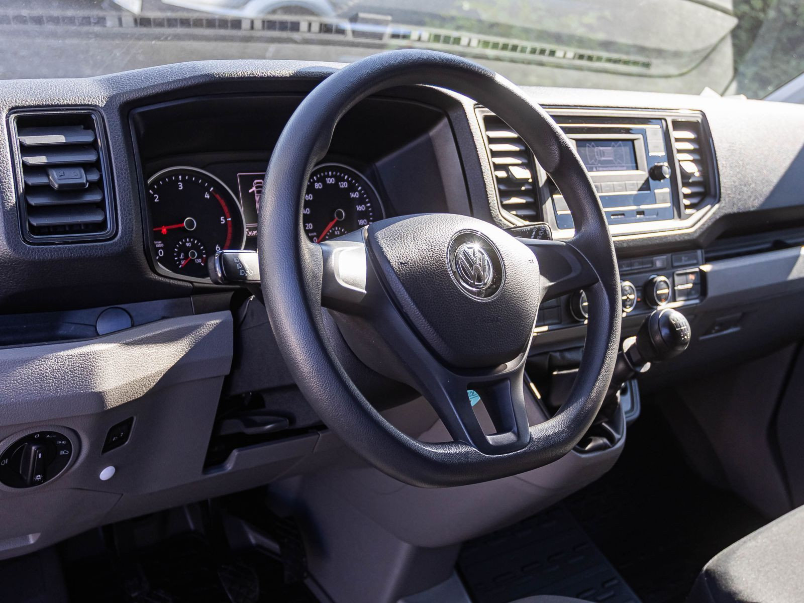 Volkswagen Crafter Kasten MR 2.0 TDI  Klimaautomatik EPH, 6-Sitzer, Rollstuhl-Lift